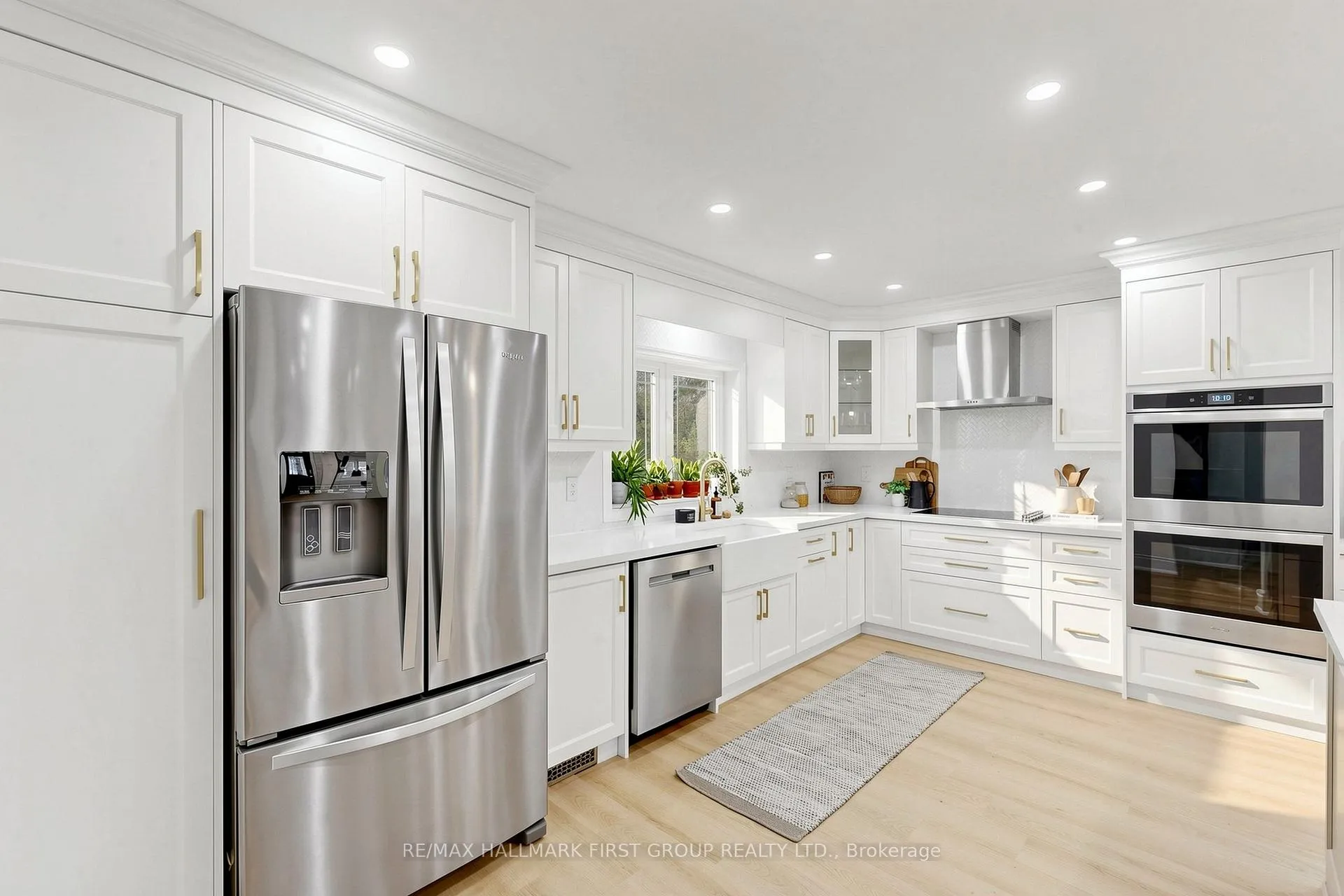 Photo 8 of 16 Mcfarlane Court, Whitby, Lynde Creek — HOMEH