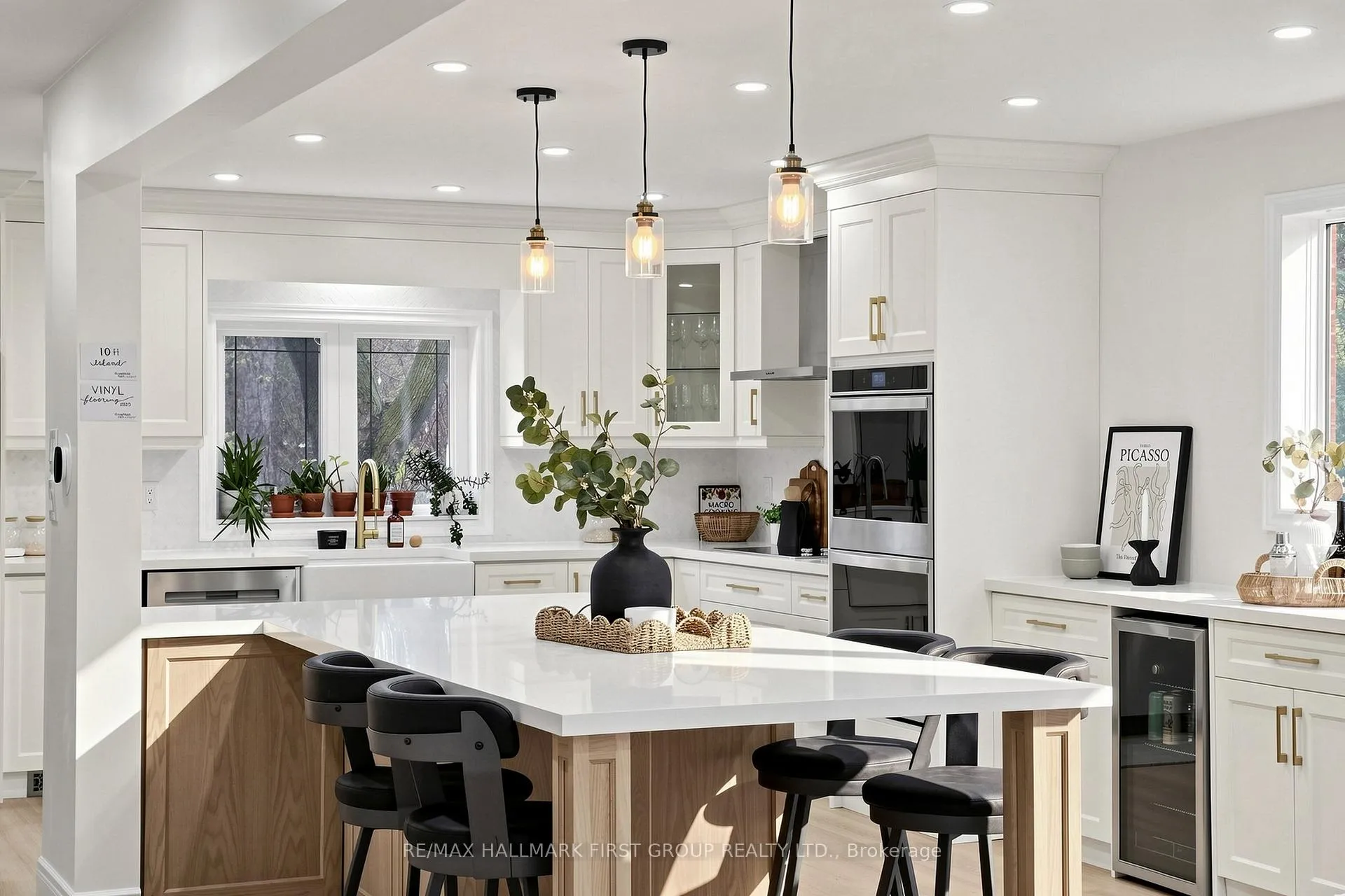 Photo 10 of 16 Mcfarlane Court, Whitby, Lynde Creek — HOMEH