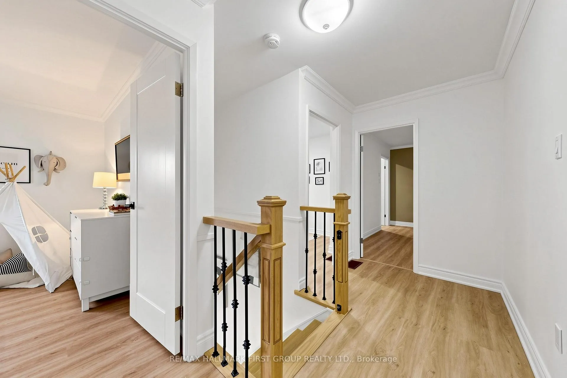 Photo 17 of 16 Mcfarlane Court, Whitby, Lynde Creek — HOMEH