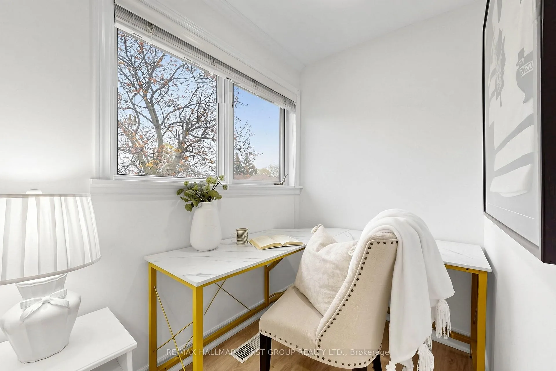 Photo 25 of 16 Mcfarlane Court, Whitby, Lynde Creek — HOMEH