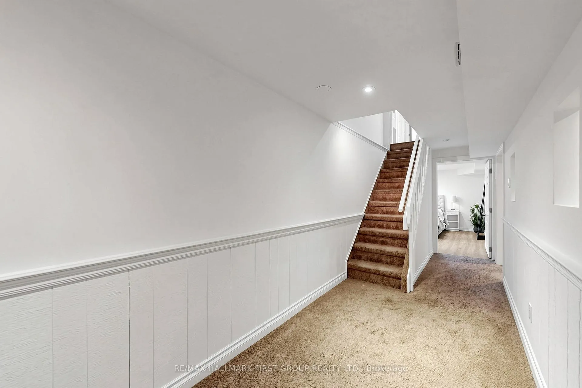 Photo 34 of 16 Mcfarlane Court, Whitby, Lynde Creek — HOMEH