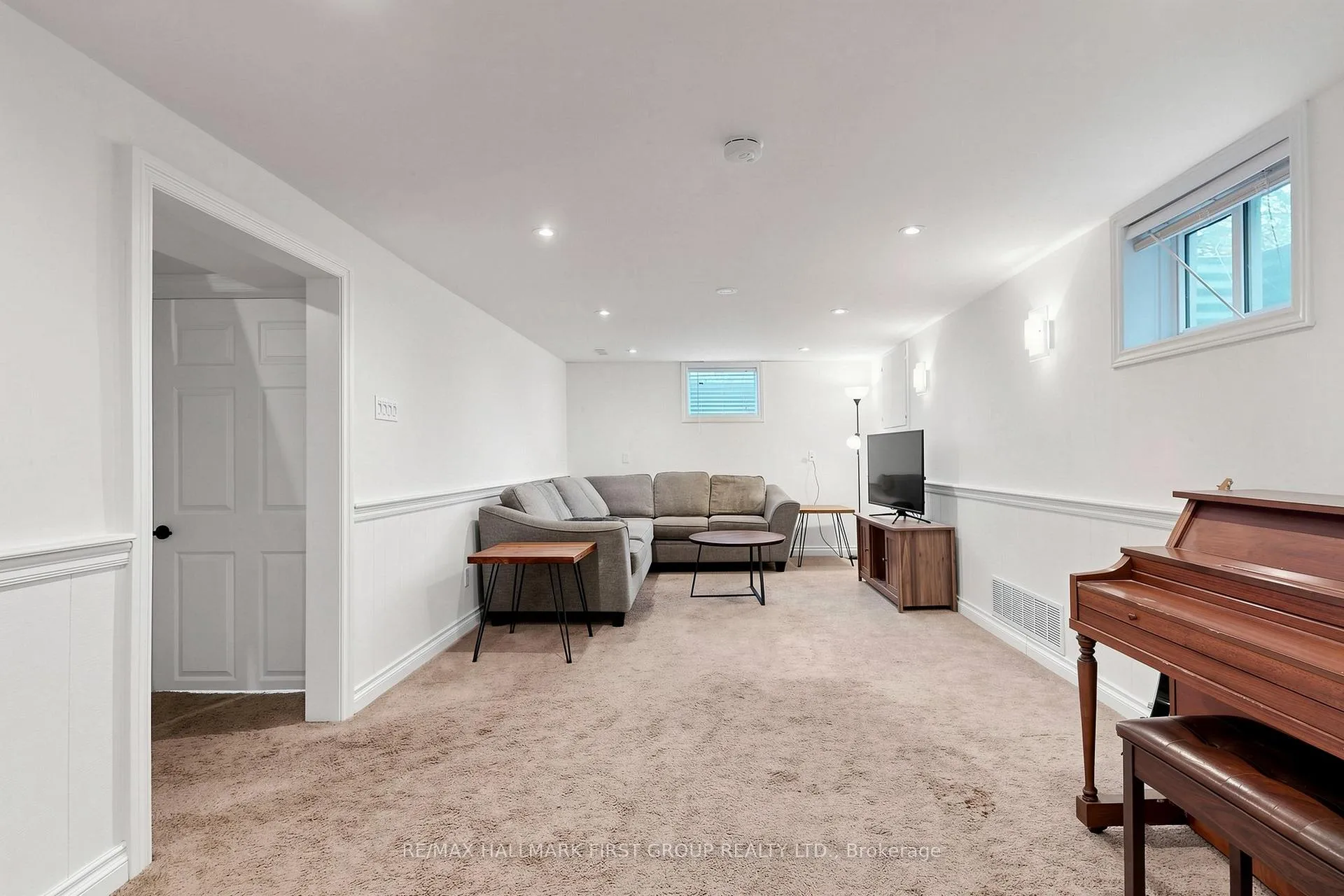 Photo 36 of 16 Mcfarlane Court, Whitby, Lynde Creek — HOMEH