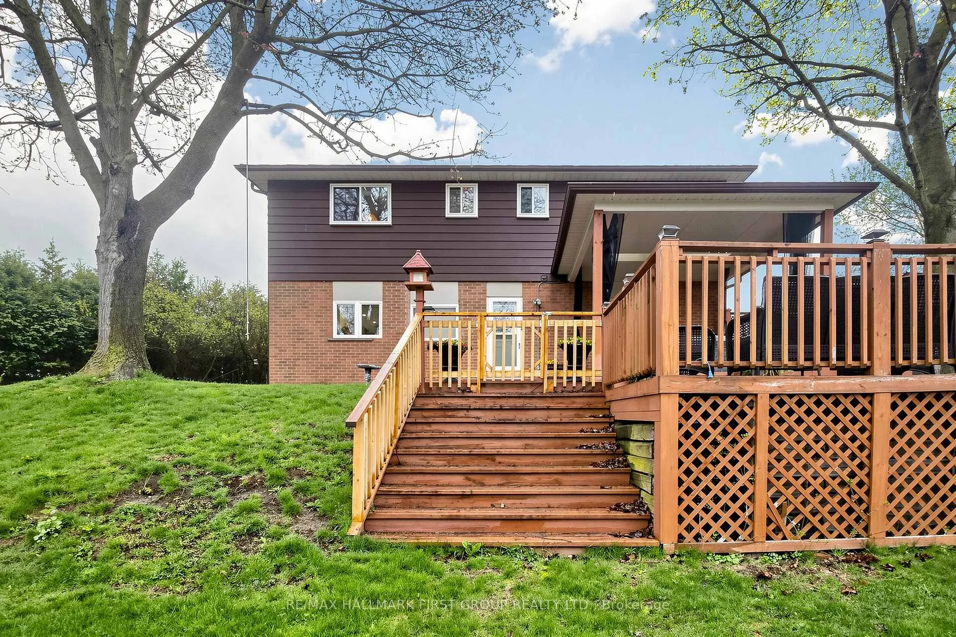 Photo 46 of 16 Mcfarlane Court, Whitby, Lynde Creek — HOMEH