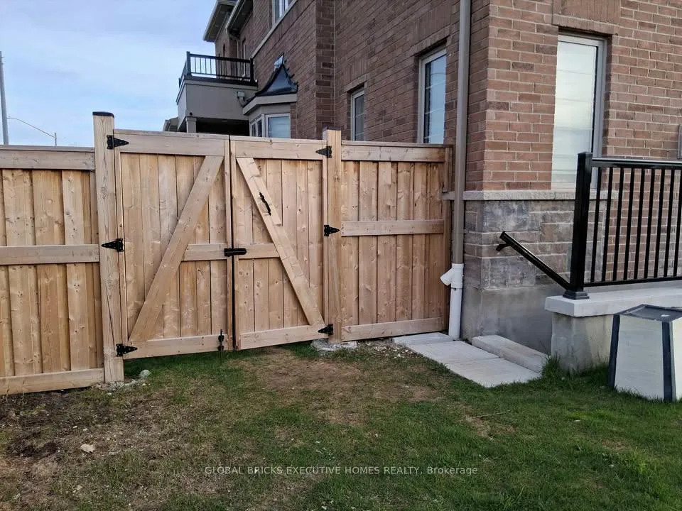 Photo 3 of Unit Basement, 82 Jack Potts Way, Clarington, Courtice — HOMEH