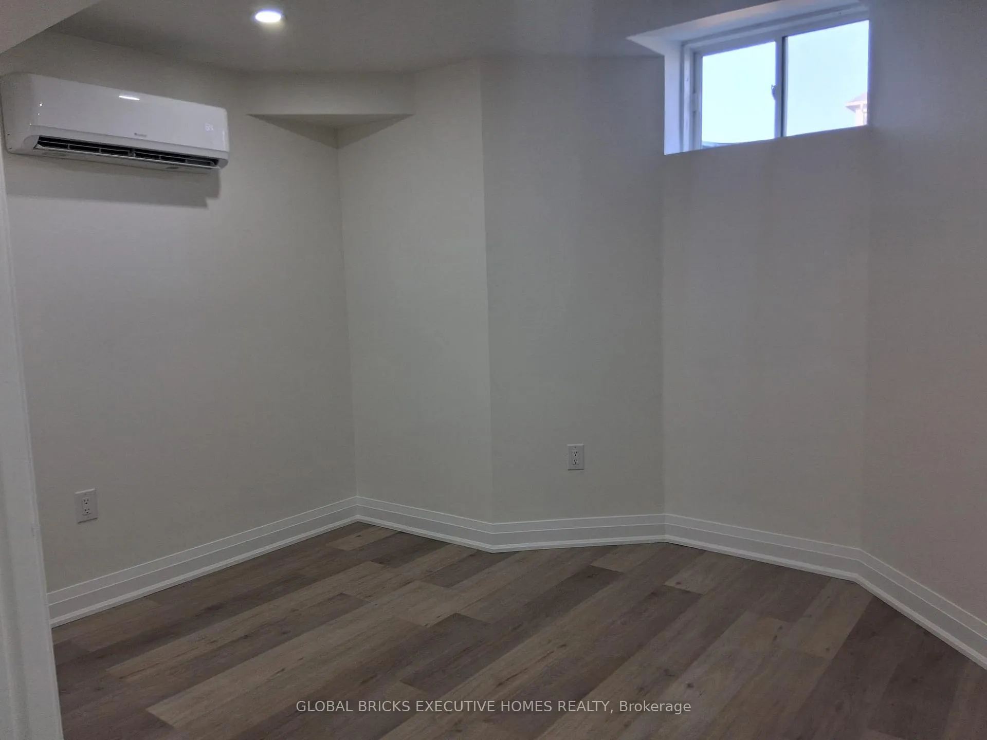 Photo 10 of Unit Basement, 82 Jack Potts Way, Clarington, Courtice — HOMEH
