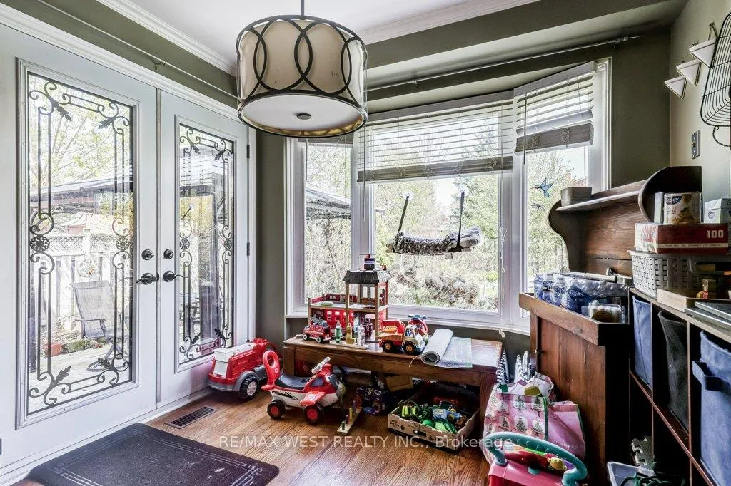 Photo 13 of 39 Braebrook Drive, Whitby, Rolling Acres — HOMEH