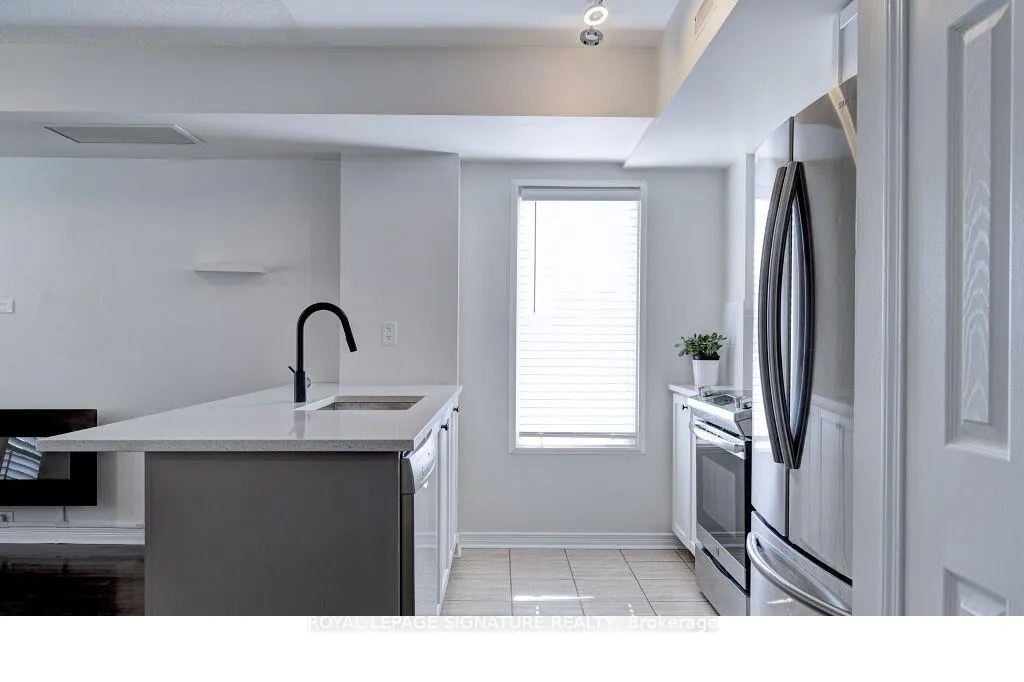 Photo 1 of Unit 231, 25 Turntable Crescent, Toronto, Dovercourt-Wallace Emerson-Junction — HOMEH