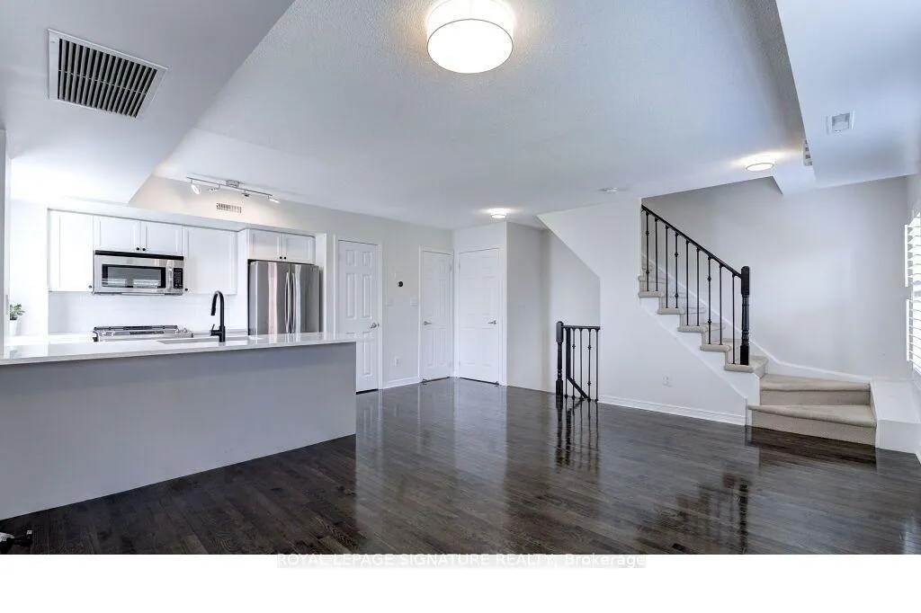 Photo 18 of Unit 231, 25 Turntable Crescent, Toronto, Dovercourt-Wallace Emerson-Junction — HOMEH