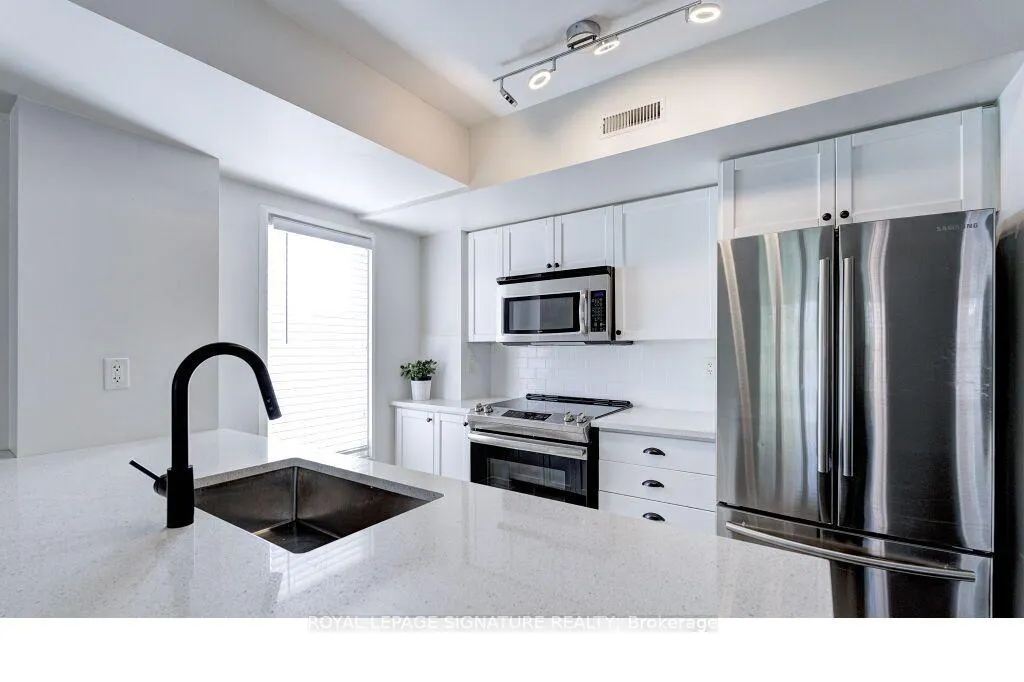 Photo 19 of Unit 231, 25 Turntable Crescent, Toronto, Dovercourt-Wallace Emerson-Junction — HOMEH