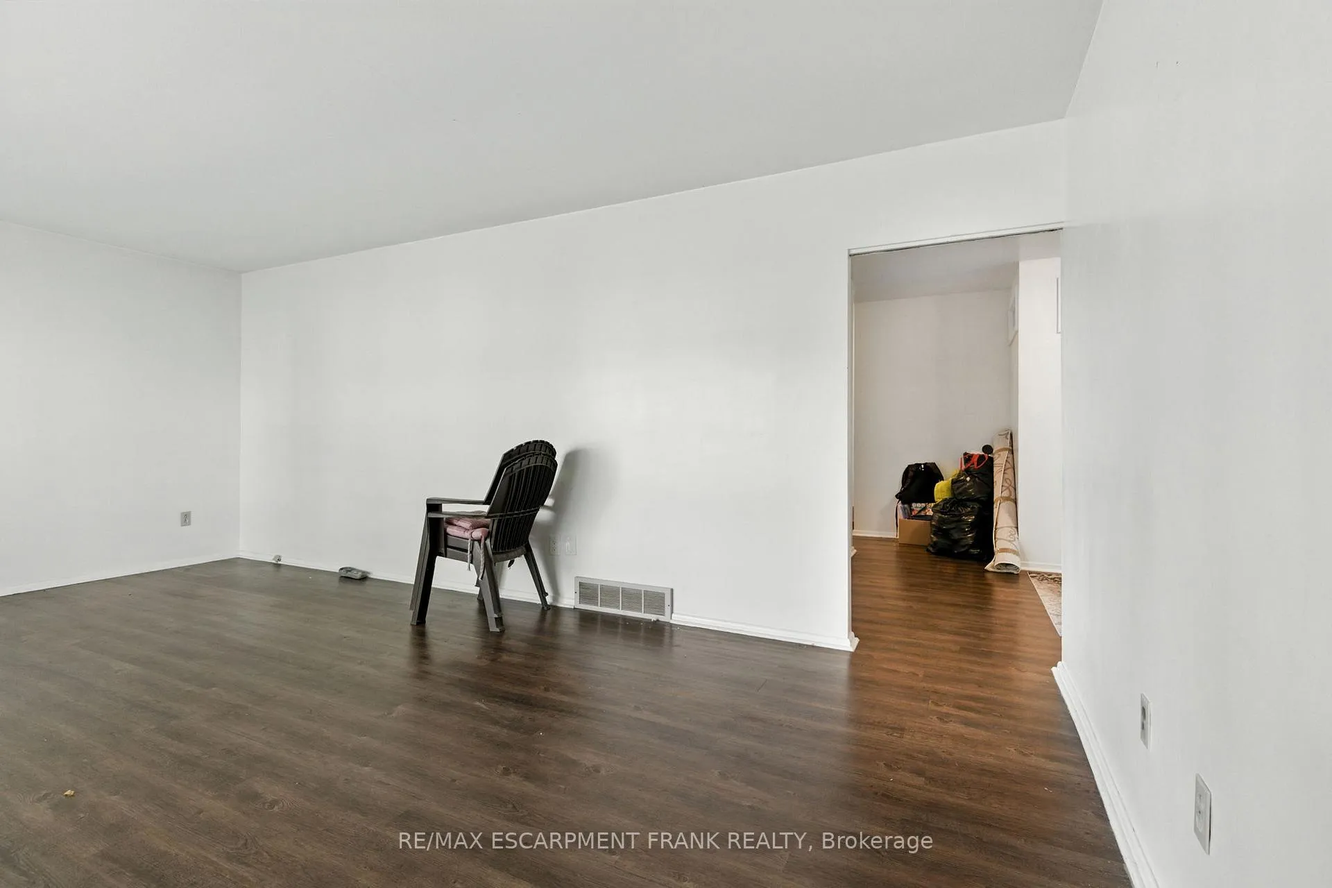 Photo 11 of Unit MAIN, 10 Owen Place, Hamilton, Greenford — HOMEH