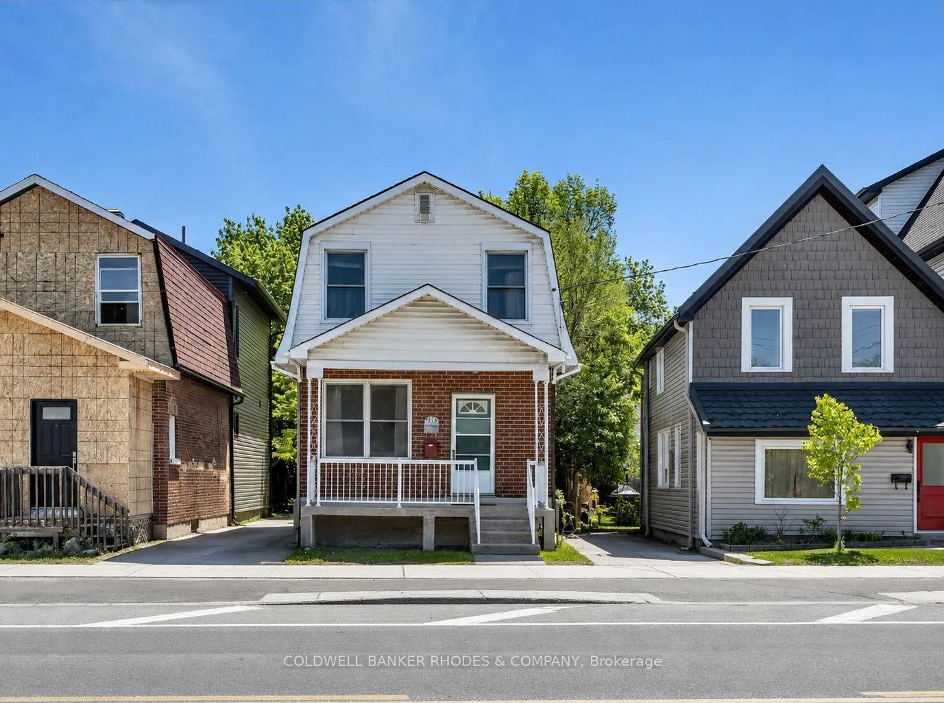 Photo 1 of 1758 Scott Street, Ottawa, Ottawa West — HOMEH