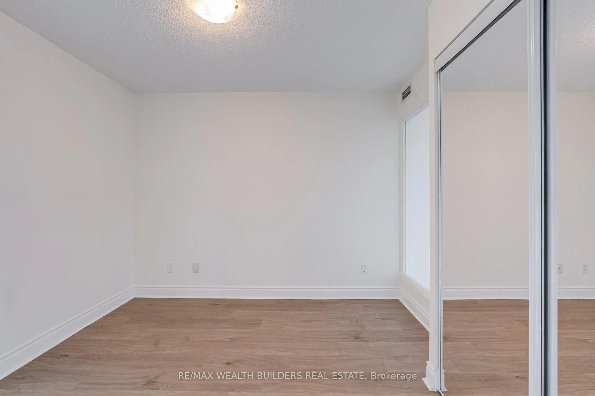 Photo 14 of Unit 1212, 28 Ted Rogers Way, Toronto, Church-Yonge Corridor — HOMEH