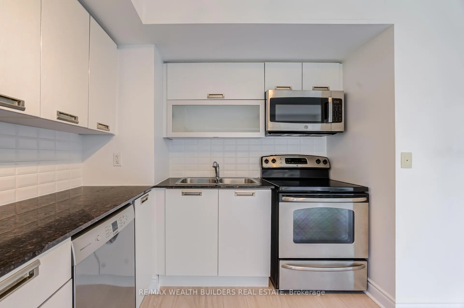 Photo 26 of Unit 1212, 28 Ted Rogers Way, Toronto, Church-Yonge Corridor — HOMEH