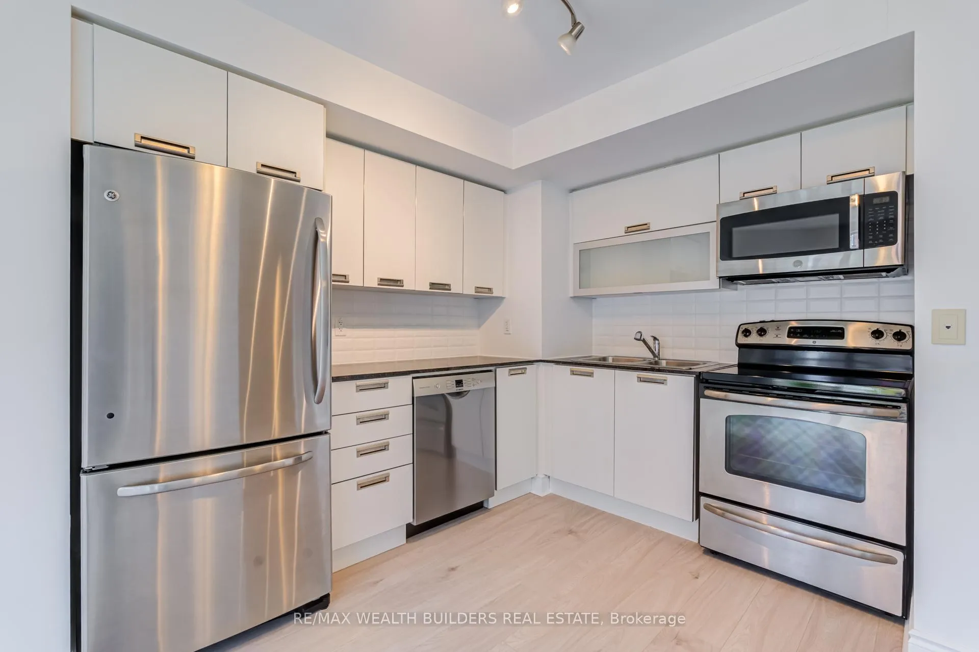 Photo 27 of Unit 1212, 28 Ted Rogers Way, Toronto, Church-Yonge Corridor — HOMEH