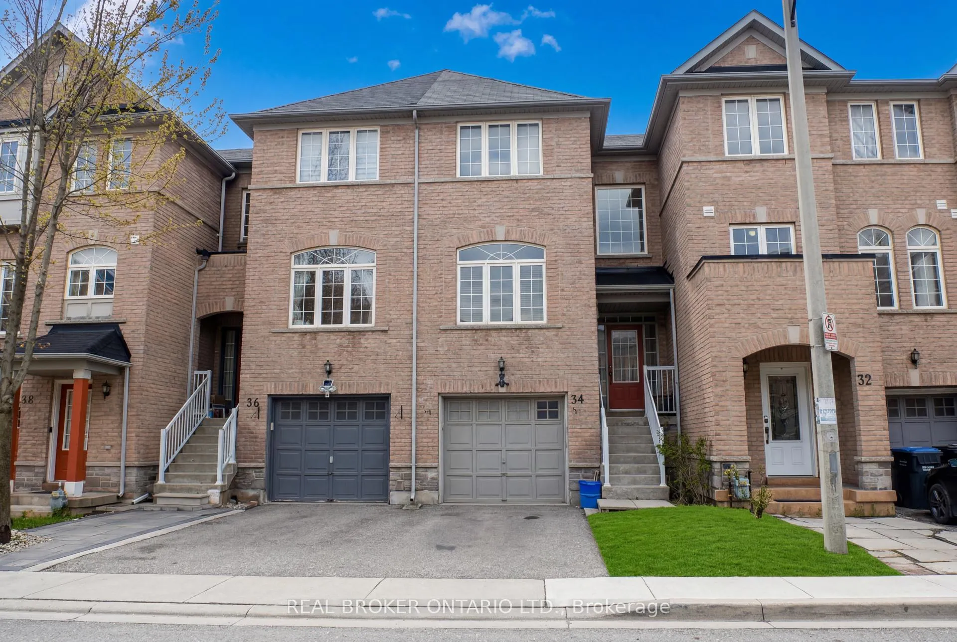 Photo 1 of 34 Axelrod Avenue, Brampton, Fletcher's Creek South — HOMEH
