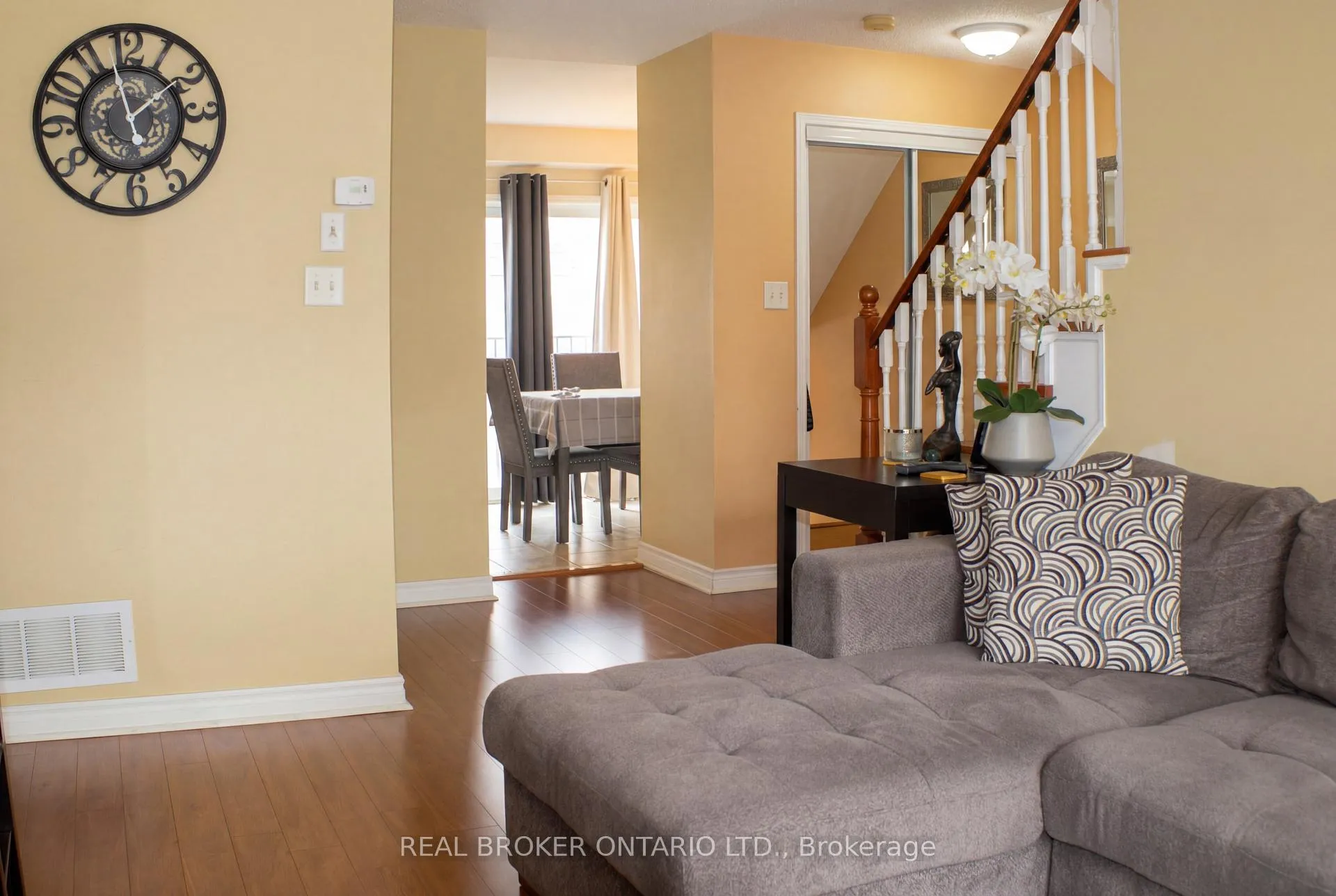 Photo 4 of 34 Axelrod Avenue, Brampton, Fletcher's Creek South — HOMEH