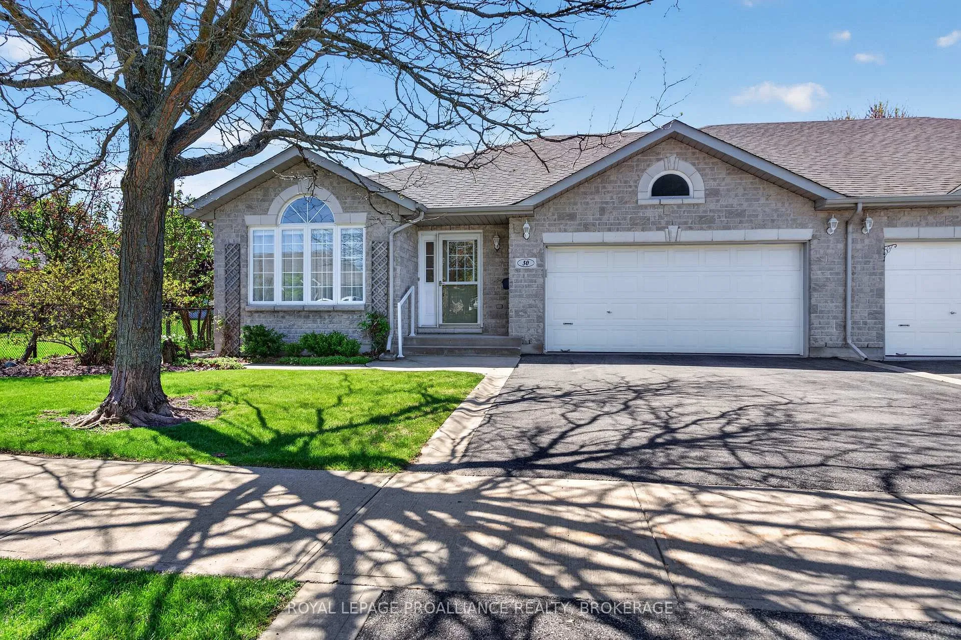 Front of 30 Ellesmeer Avenue
