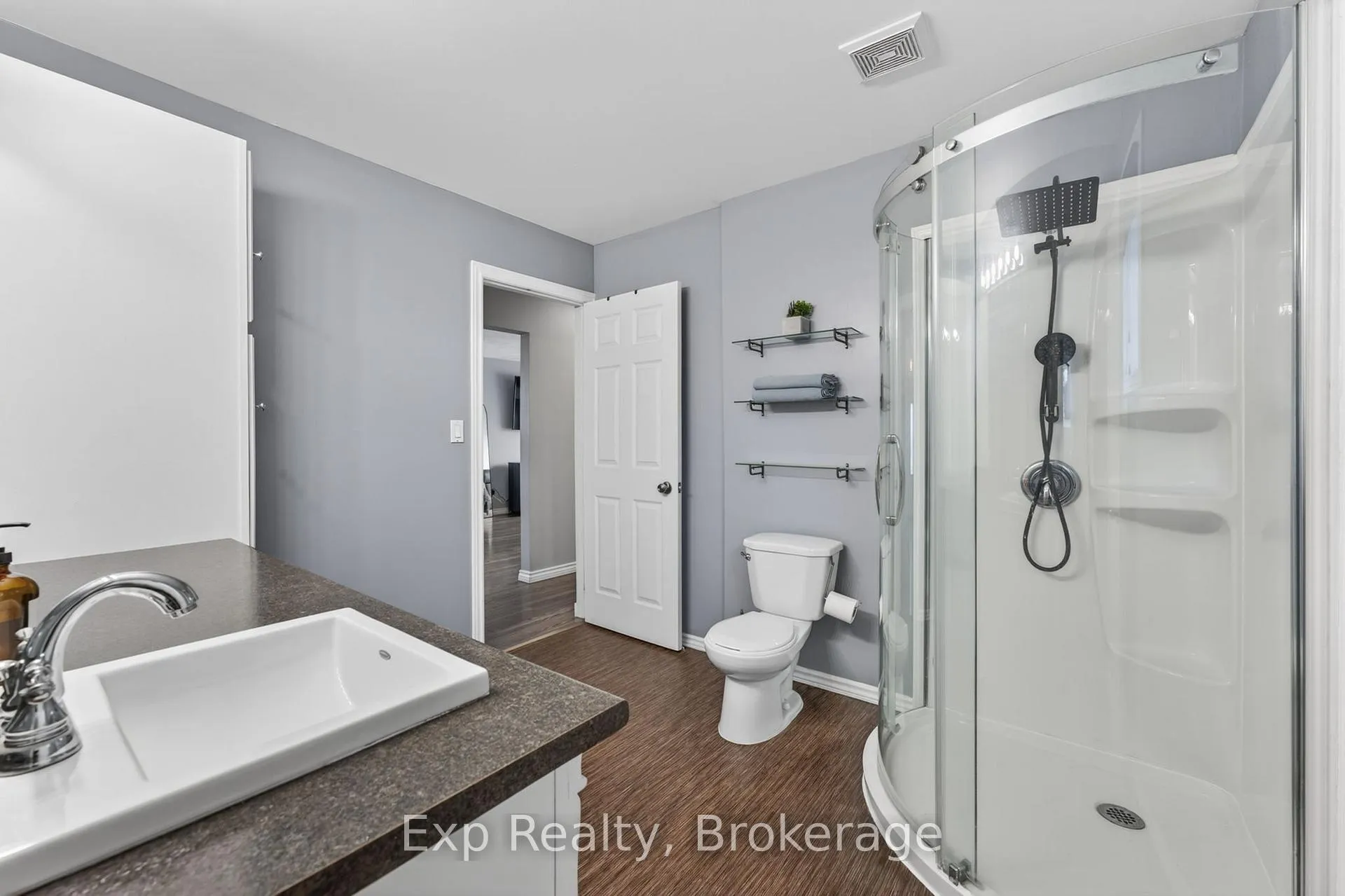 Photo 15 of 25 Mcquade Drive, Quinte West, Trenton Ward — HOMEH