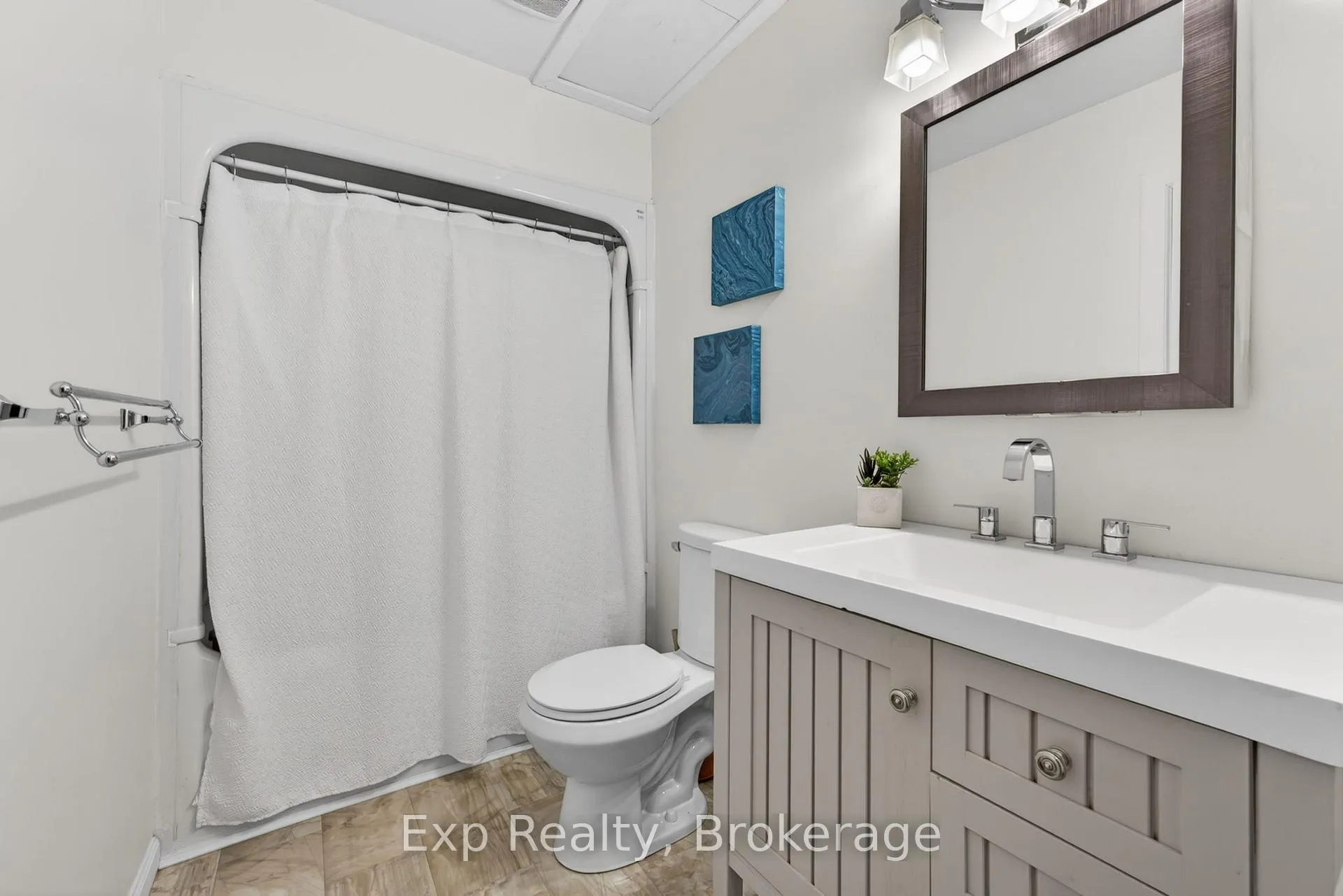 Photo 19 of 25 Mcquade Drive, Quinte West, Trenton Ward — HOMEH