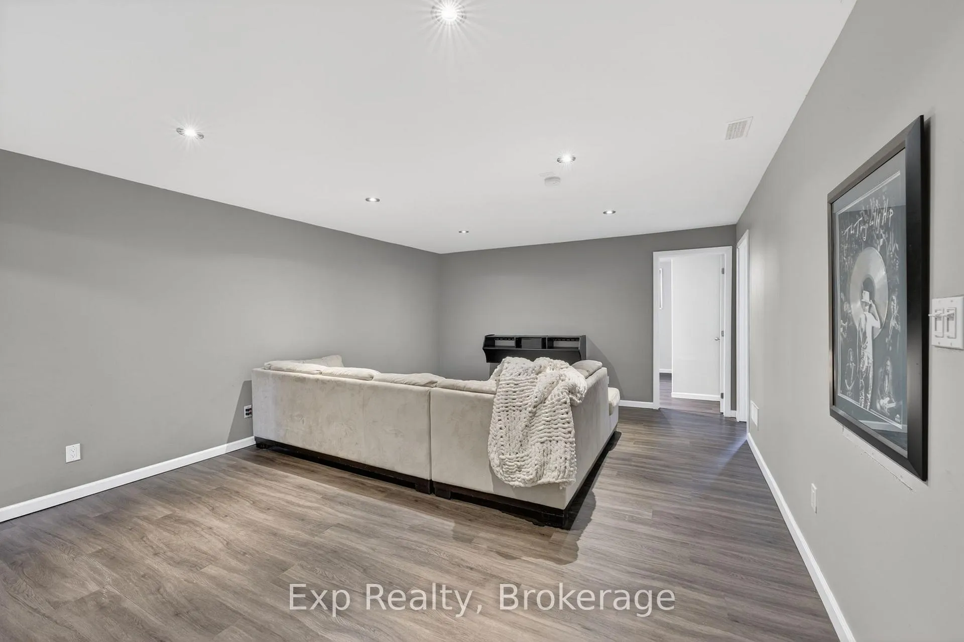 Photo 21 of 25 Mcquade Drive, Quinte West, Trenton Ward — HOMEH
