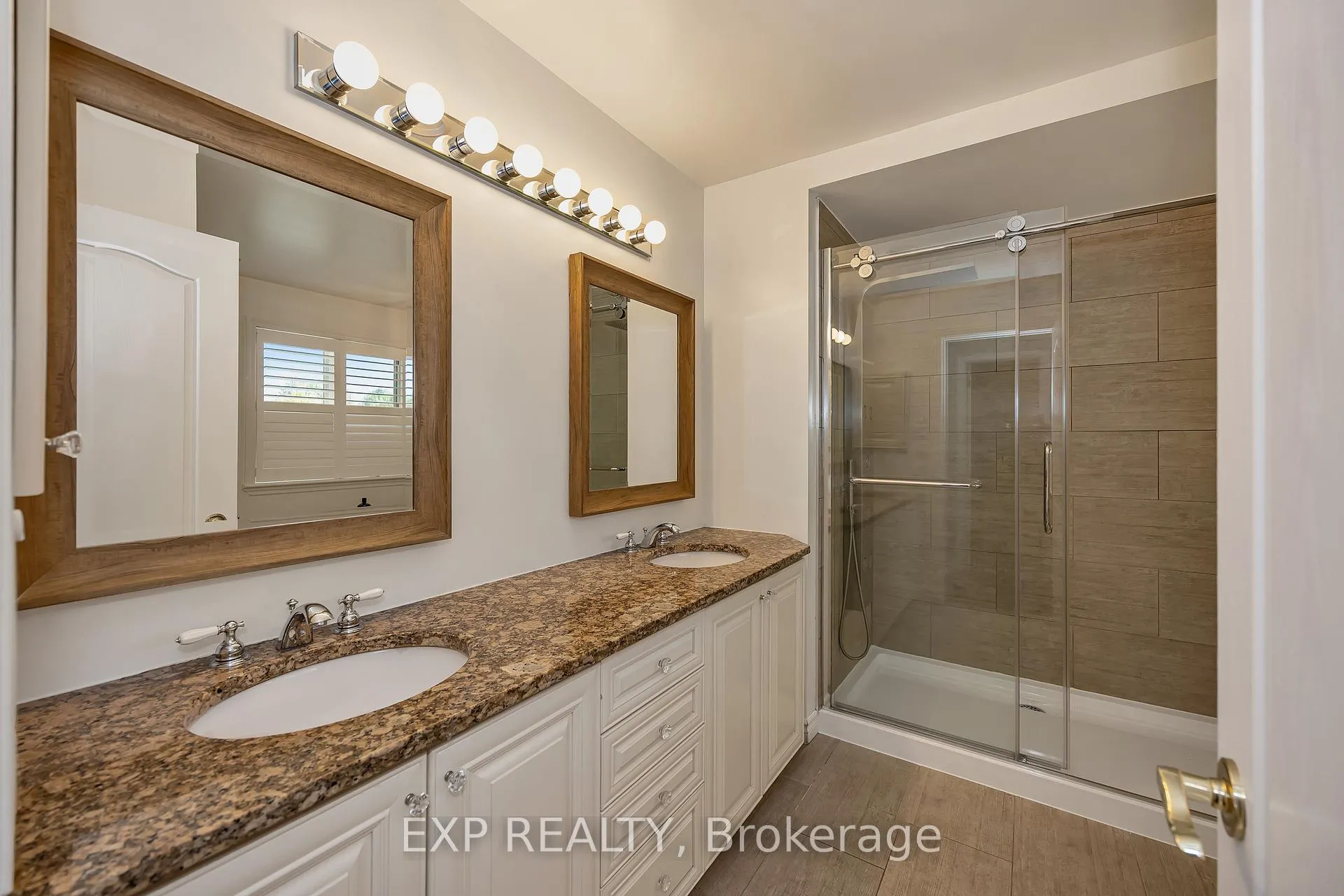 Photo 10 of 28 Sachs Forest Place, Ottawa, Barrhaven East — HOMEH
