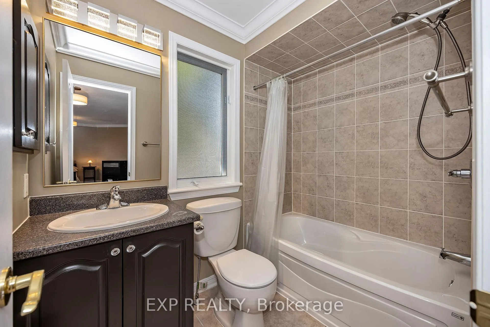 Photo 15 of 28 Sachs Forest Place, Ottawa, Barrhaven East — HOMEH