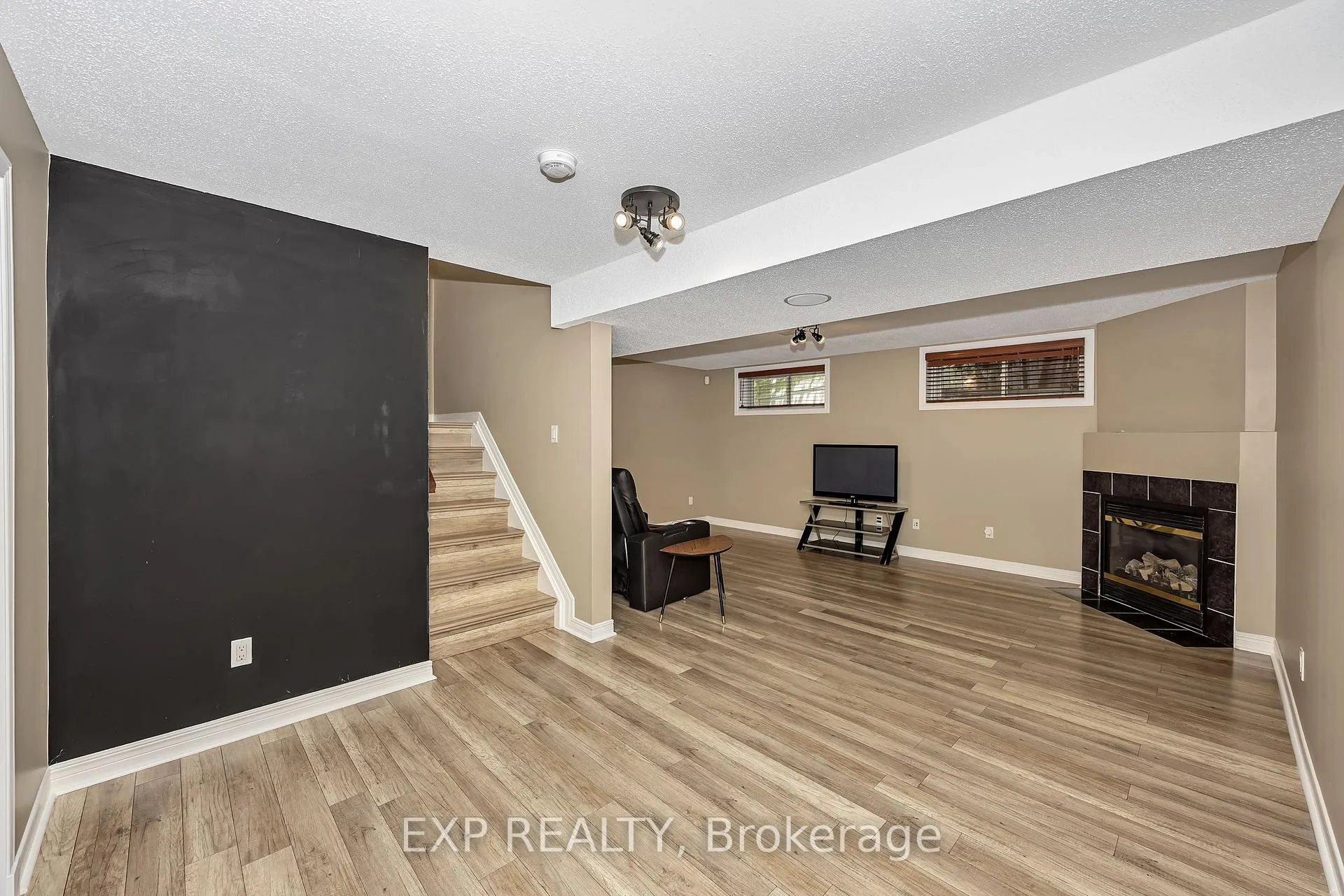 Photo 21 of 28 Sachs Forest Place, Ottawa, Barrhaven East — HOMEH