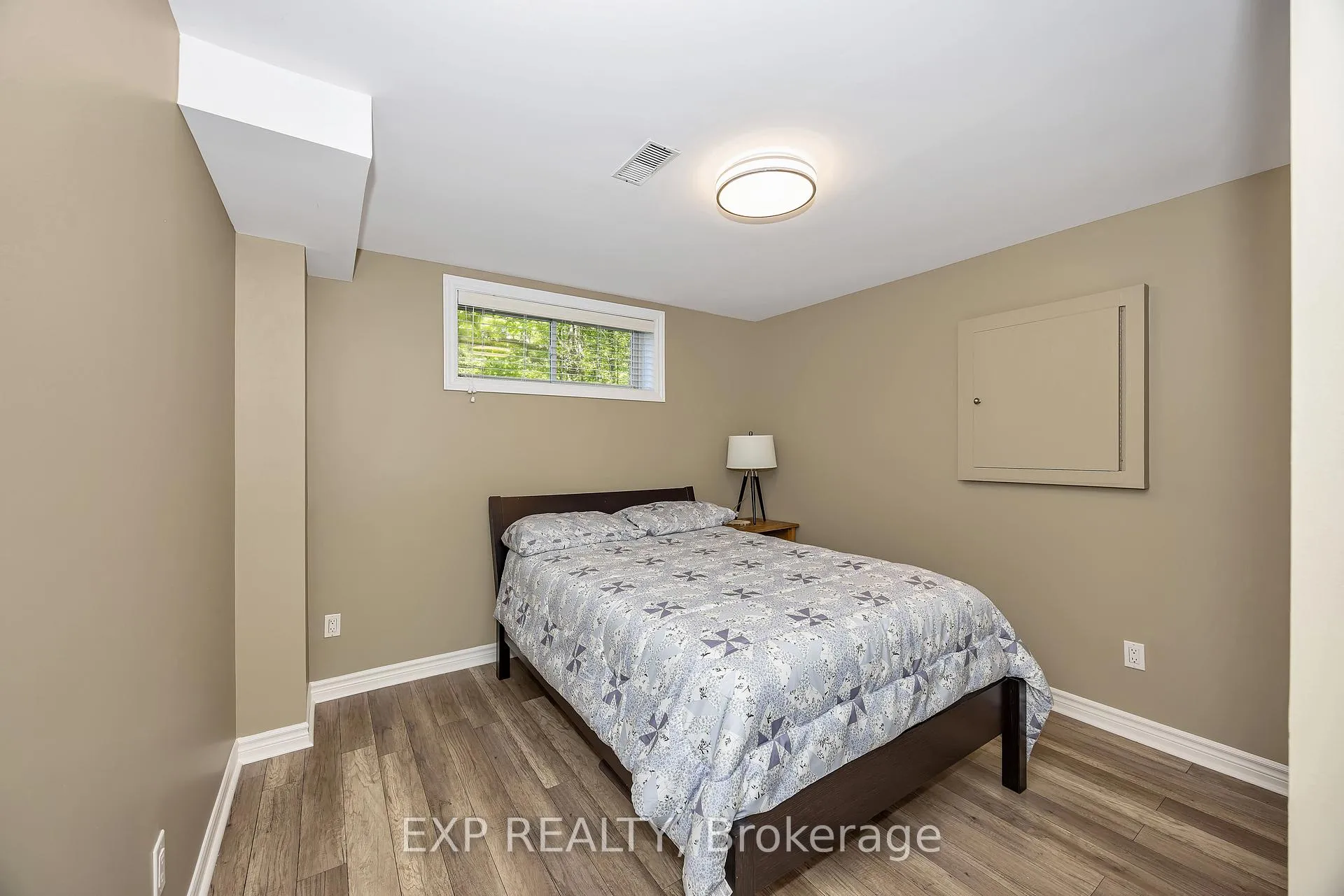 Photo 23 of 28 Sachs Forest Place, Ottawa, Barrhaven East — HOMEH