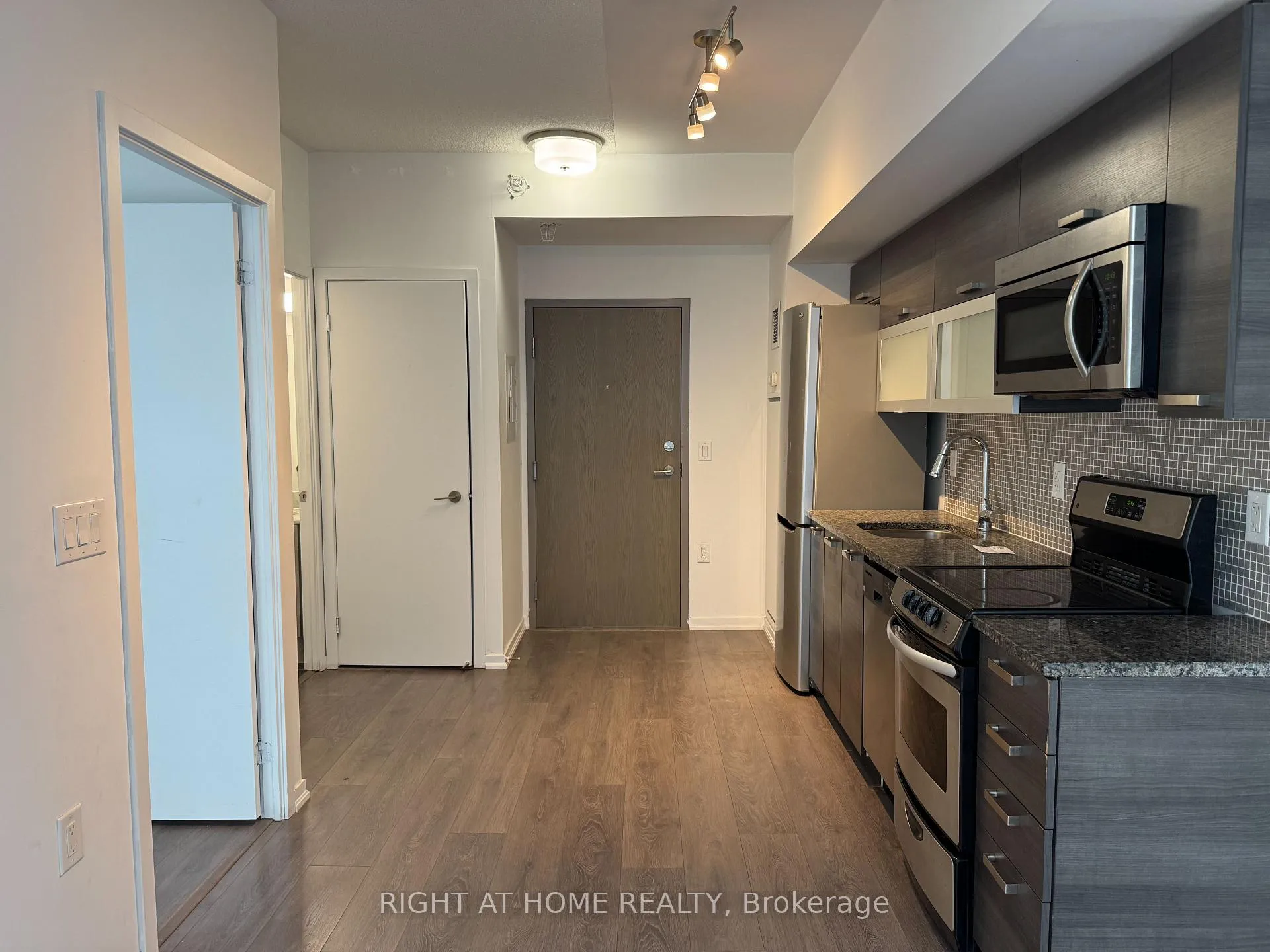 Photo 3 of Unit PH01, 36 Lisgar Street, Toronto, Little Portugal — HOMEH