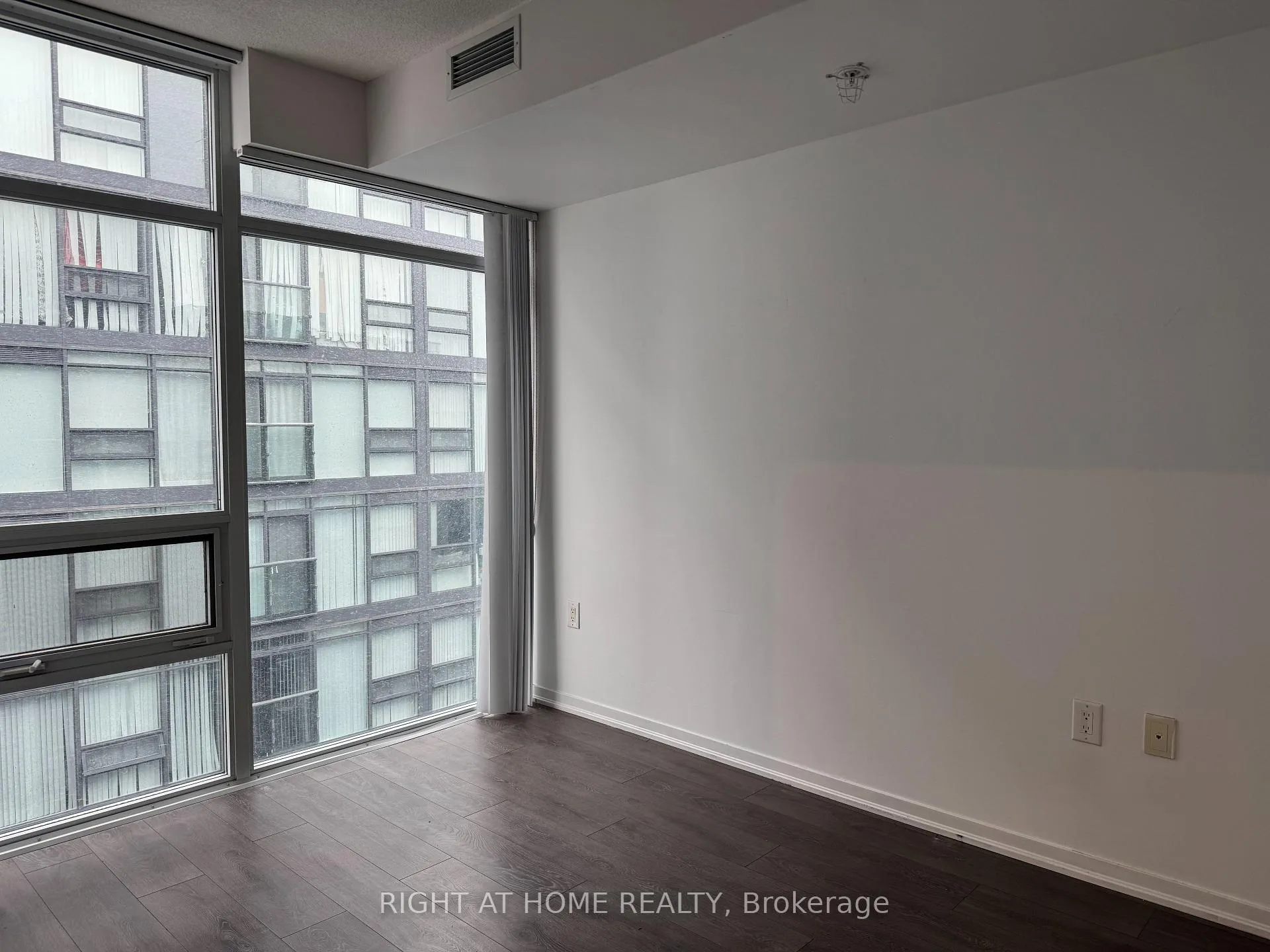 Photo 5 of Unit PH01, 36 Lisgar Street, Toronto, Little Portugal — HOMEH