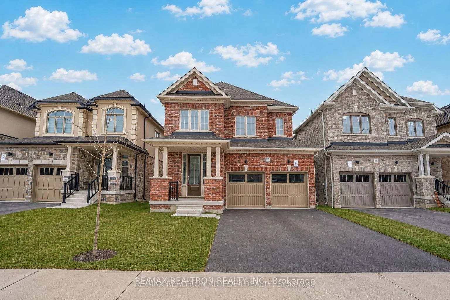 Photo 2 of 79 Northrop Avenue, Clarington, Newcastle — HOMEH