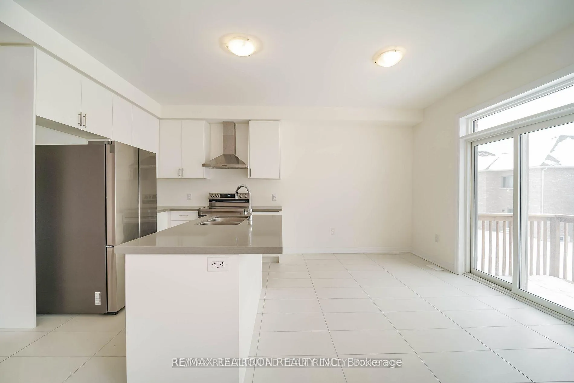 Photo 11 of 79 Northrop Avenue, Clarington, Newcastle — HOMEH