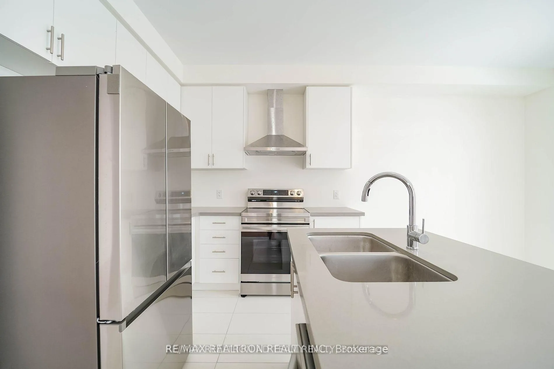 Photo 13 of 79 Northrop Avenue, Clarington, Newcastle — HOMEH