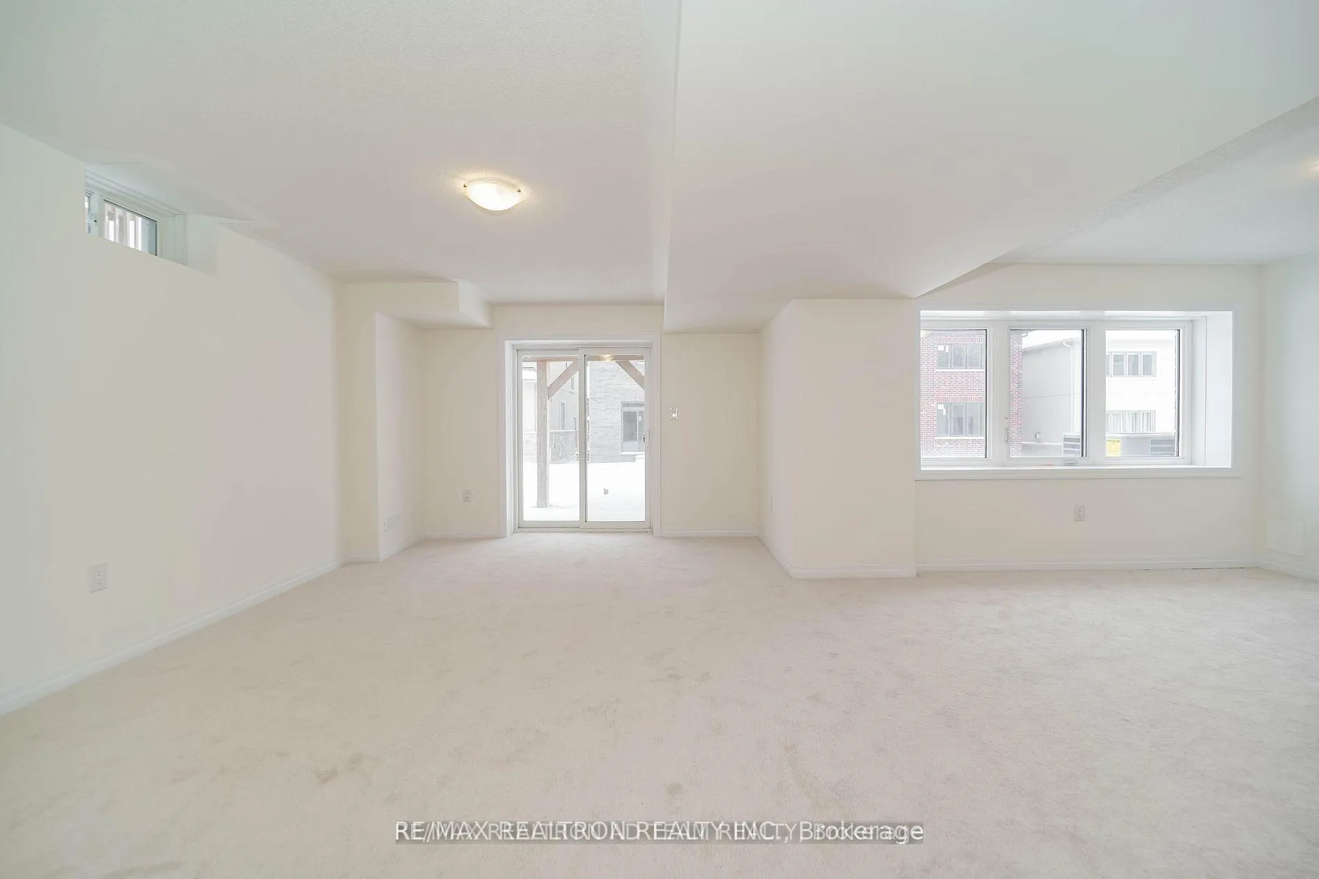 Photo 31 of 79 Northrop Avenue, Clarington, Newcastle — HOMEH