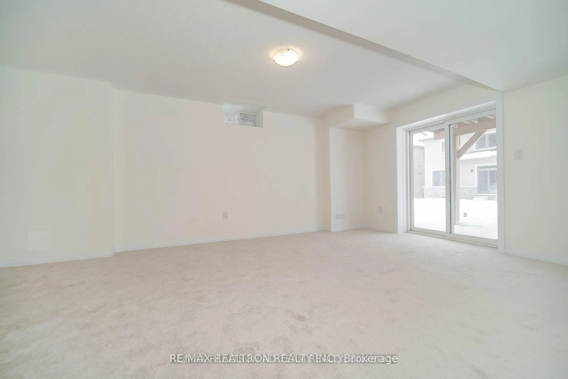 Photo 33 of 79 Northrop Avenue, Clarington, Newcastle — HOMEH