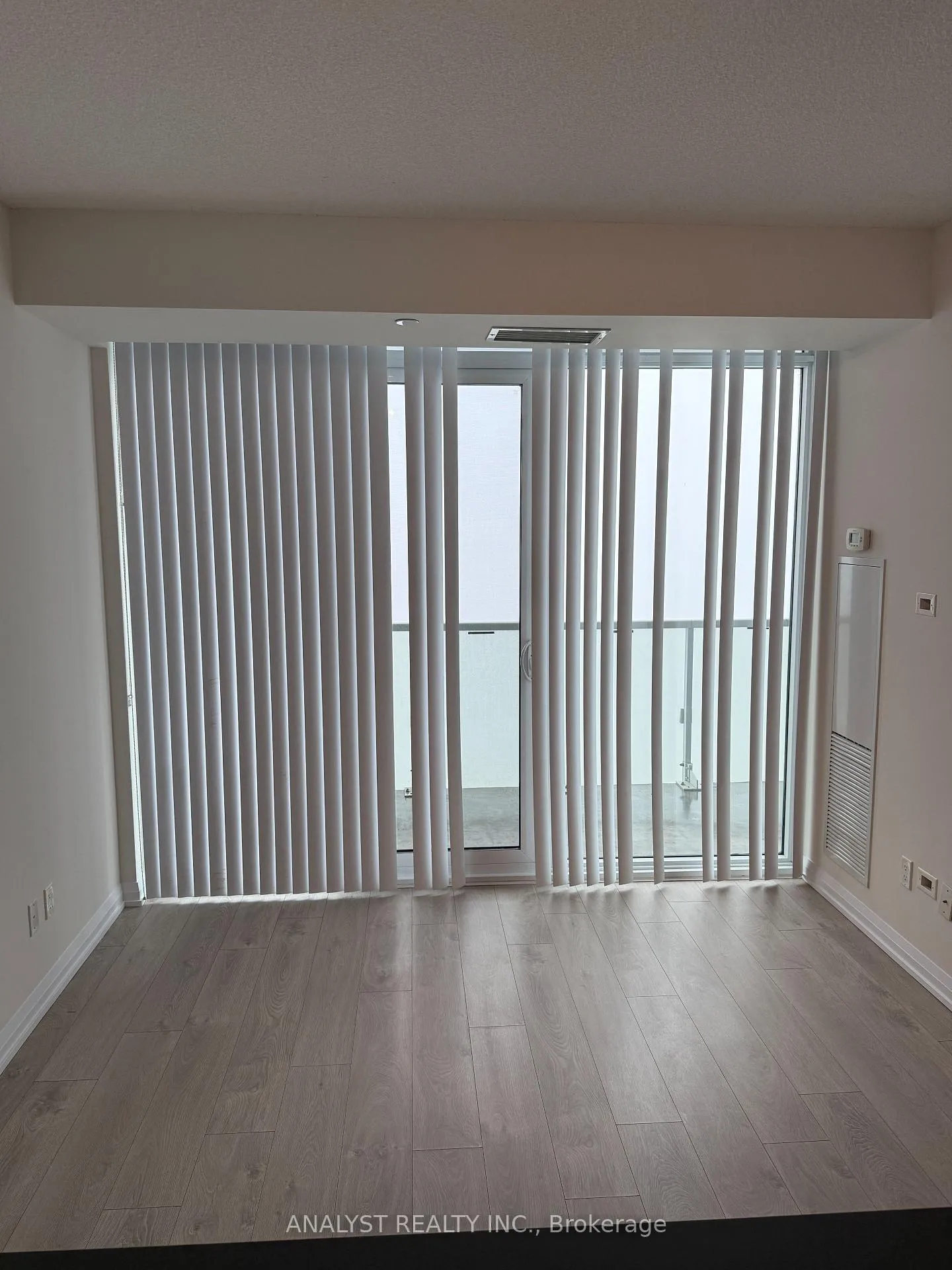 Photo 6 of Unit 3614, 7895 Jane Street, Vaughan, Concord — HOMEH