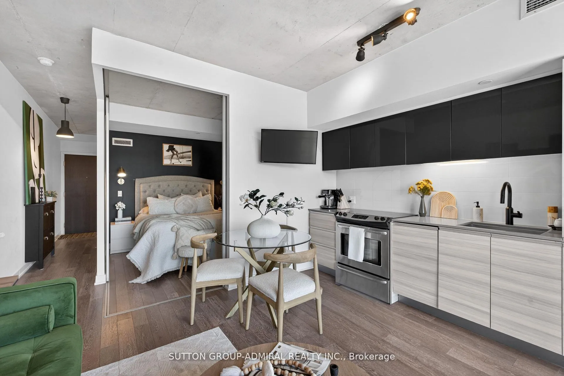 Photo 12 of Unit 725, 1190 Dundas Street E, Toronto, South Riverdale — HOMEH