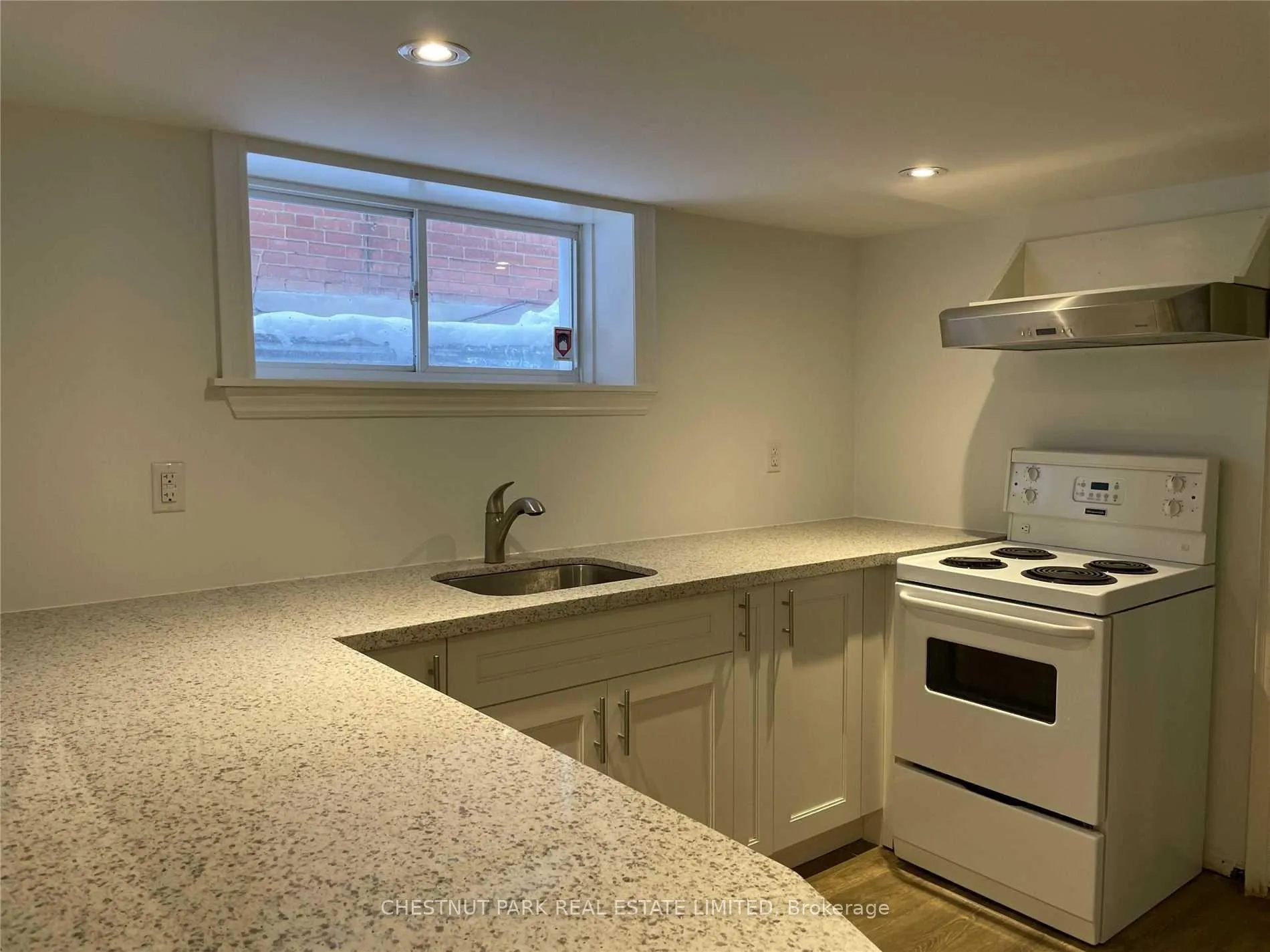 Photo 2 of Unit Lower, 24 Strathgowan Avenue, Toronto, Lawrence Park South — HOMEH