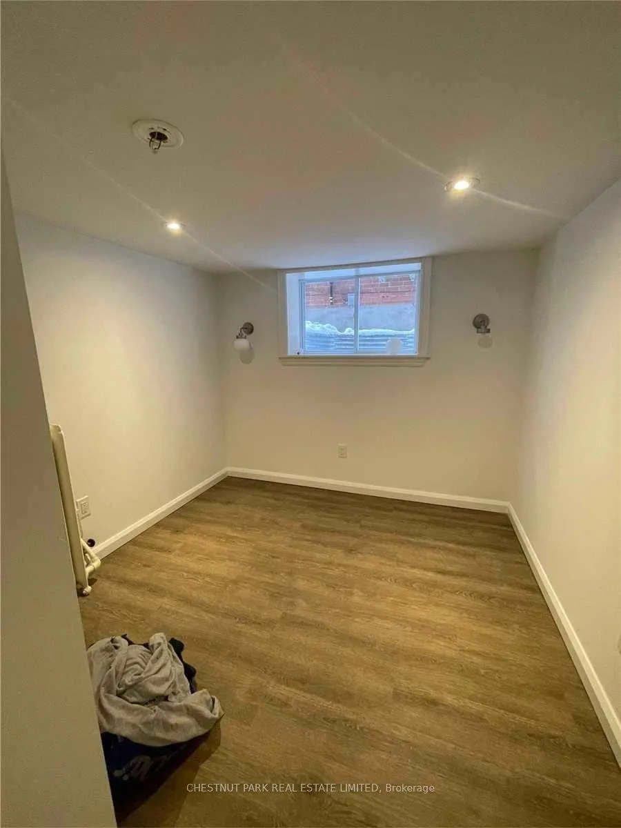 Photo 6 of Unit Lower, 24 Strathgowan Avenue, Toronto, Lawrence Park South — HOMEH