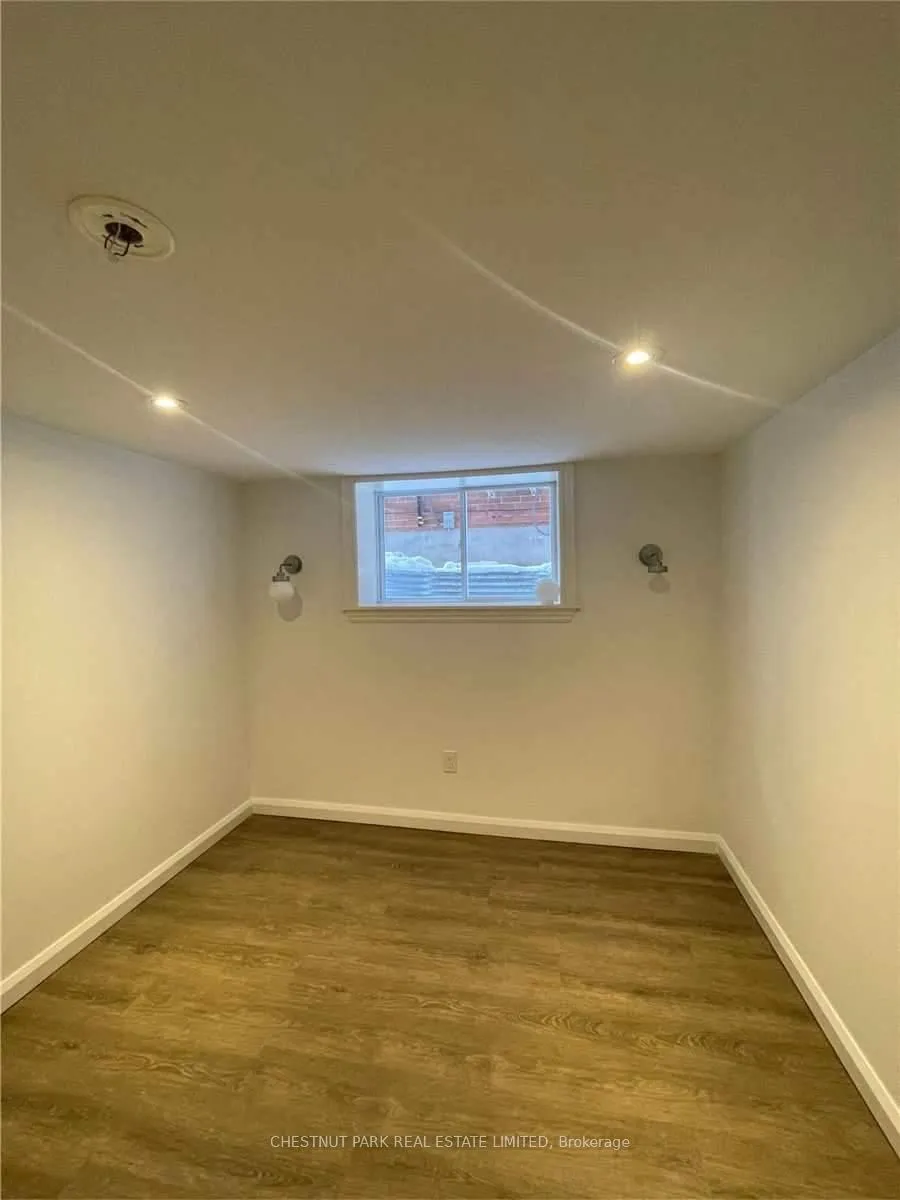 Photo 7 of Unit Lower, 24 Strathgowan Avenue, Toronto, Lawrence Park South — HOMEH