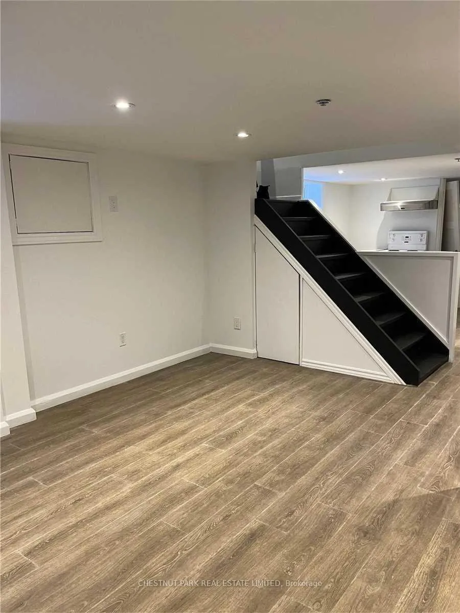 Photo 13 of Unit Lower, 24 Strathgowan Avenue, Toronto, Lawrence Park South — HOMEH