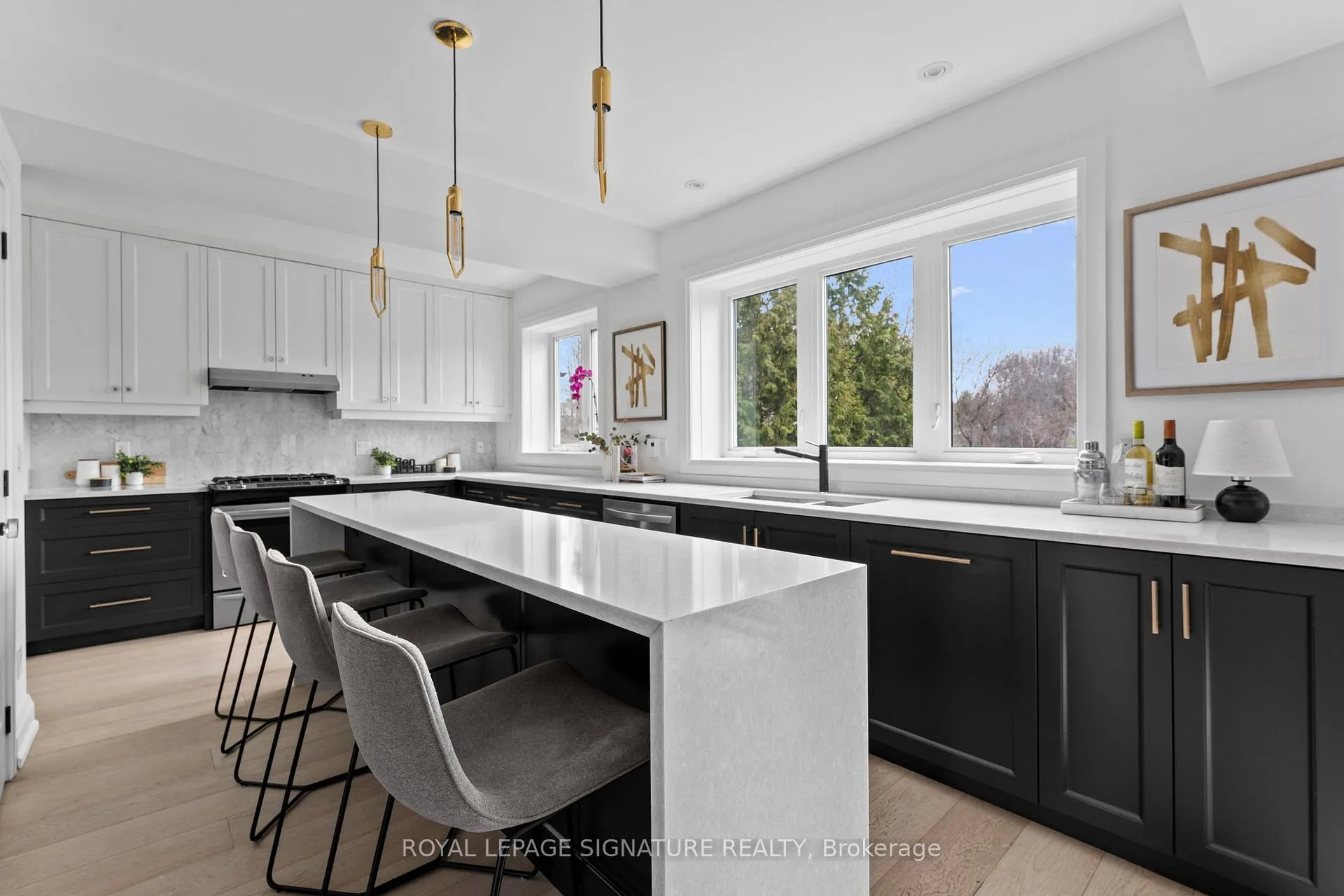 Photo 1 of 47 Don Valley Drive, Toronto, Broadview North — HOMEH