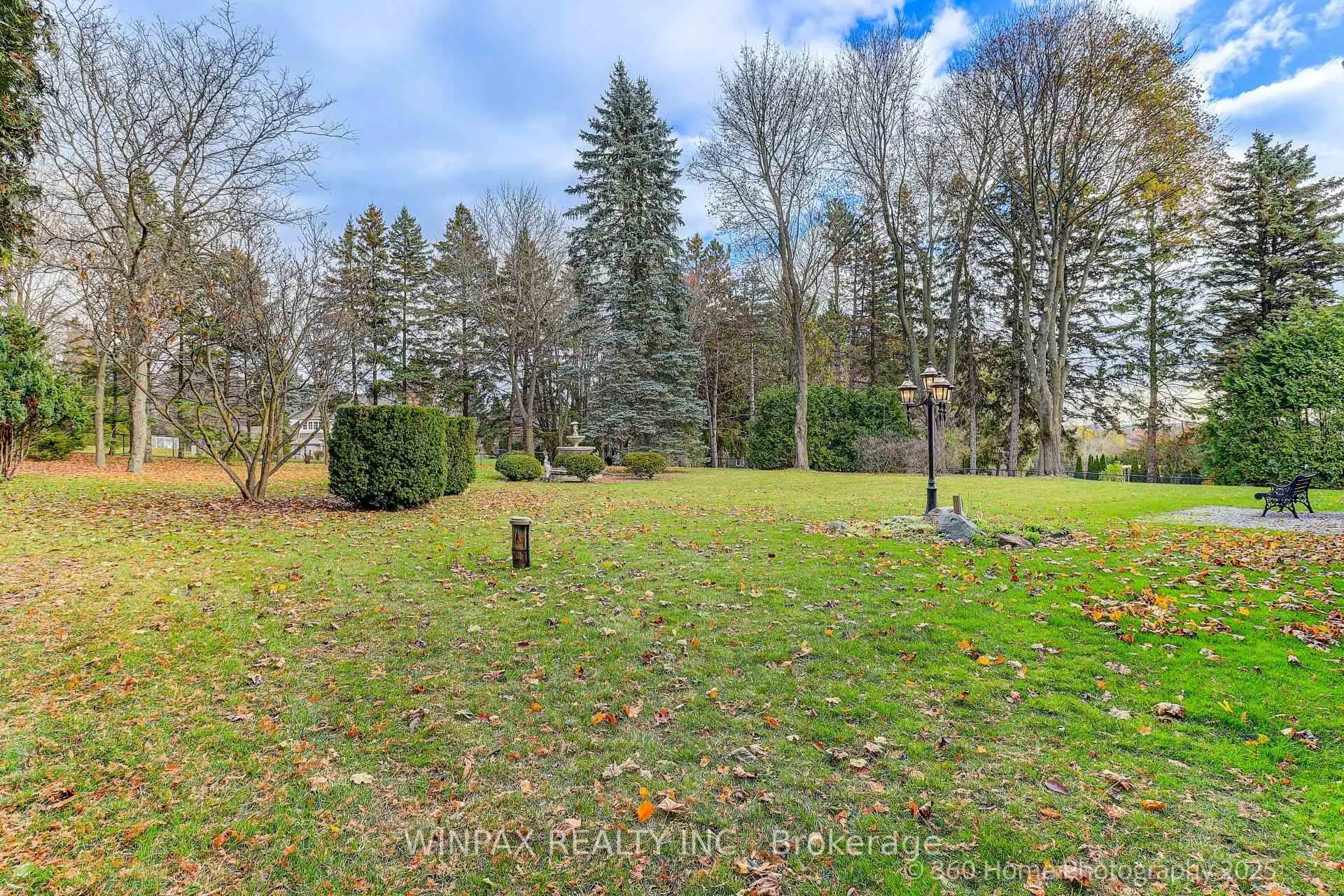 Photo 11 of 26 Blencathra Hill, Markham, Devil's Elbow — HOMEH