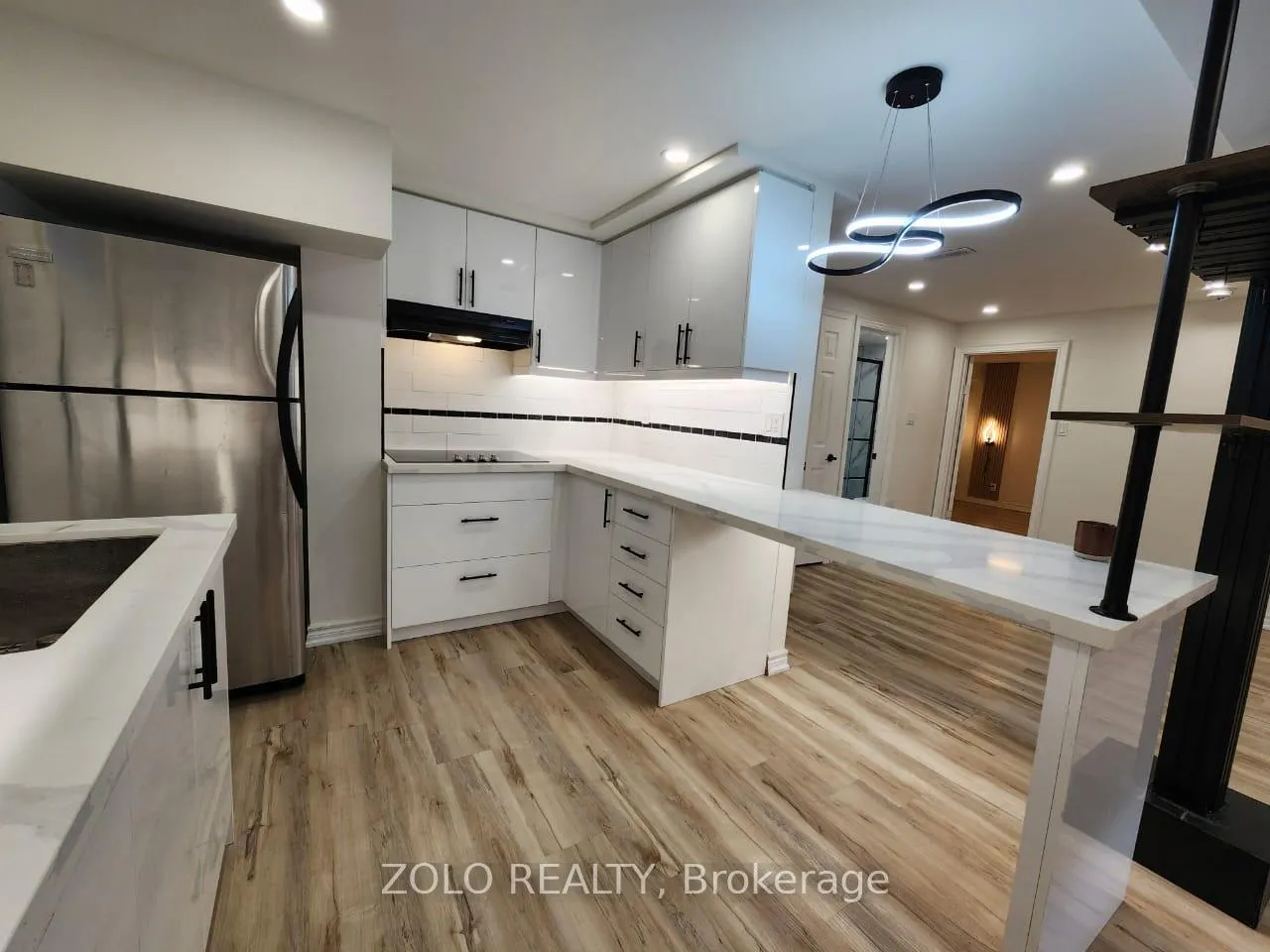 Photo 3 of Unit lower, 3 Cabot Court, Aurora, Aurora Heights — HOMEH
