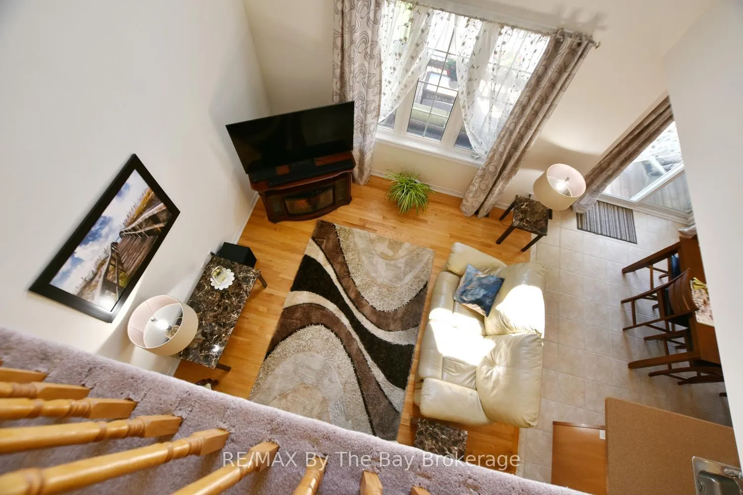 Photo 10 of 58 Providence Way, Wasaga Beach — HOMEH