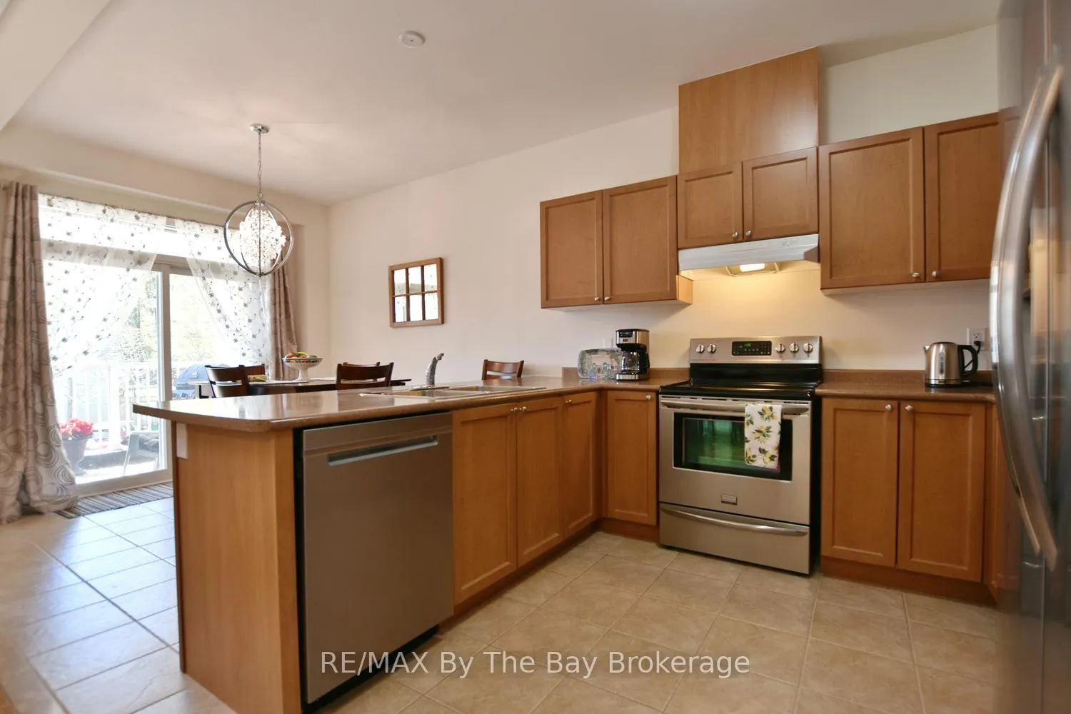 Photo 16 of 58 Providence Way, Wasaga Beach — HOMEH