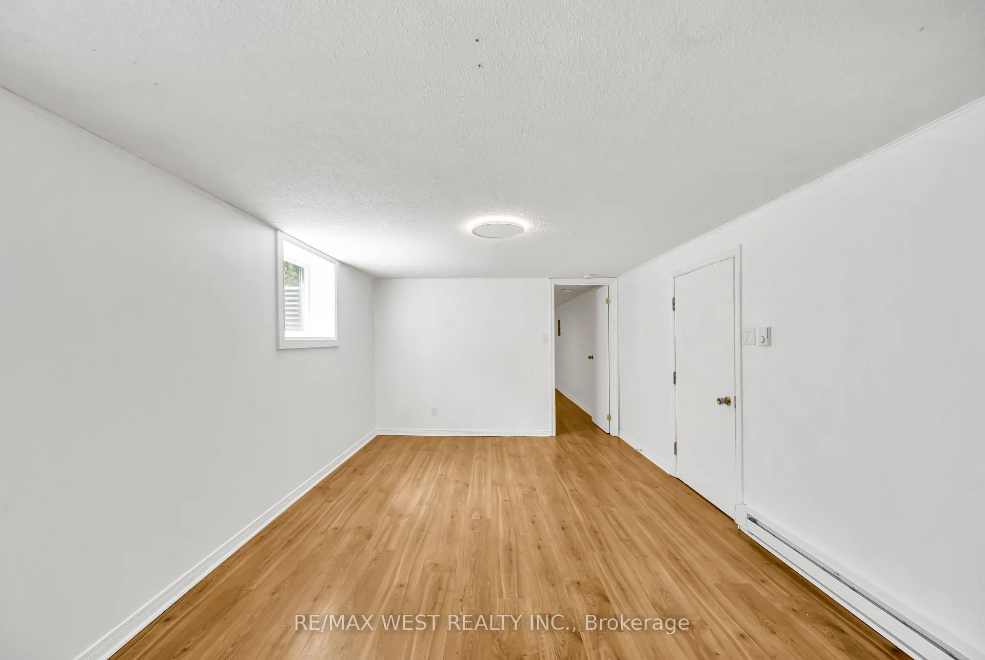 Photo 4 of Unit Lower, 62 Greendale Crescent, Kitchener, Chicopee/Freeport — HOMEH