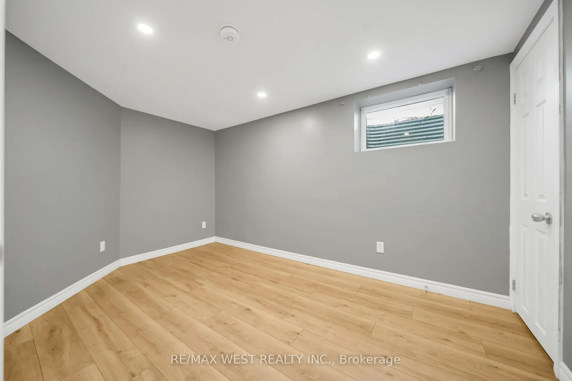 Photo 8 of Unit Lower, 62 Greendale Crescent, Kitchener, Chicopee/Freeport — HOMEH