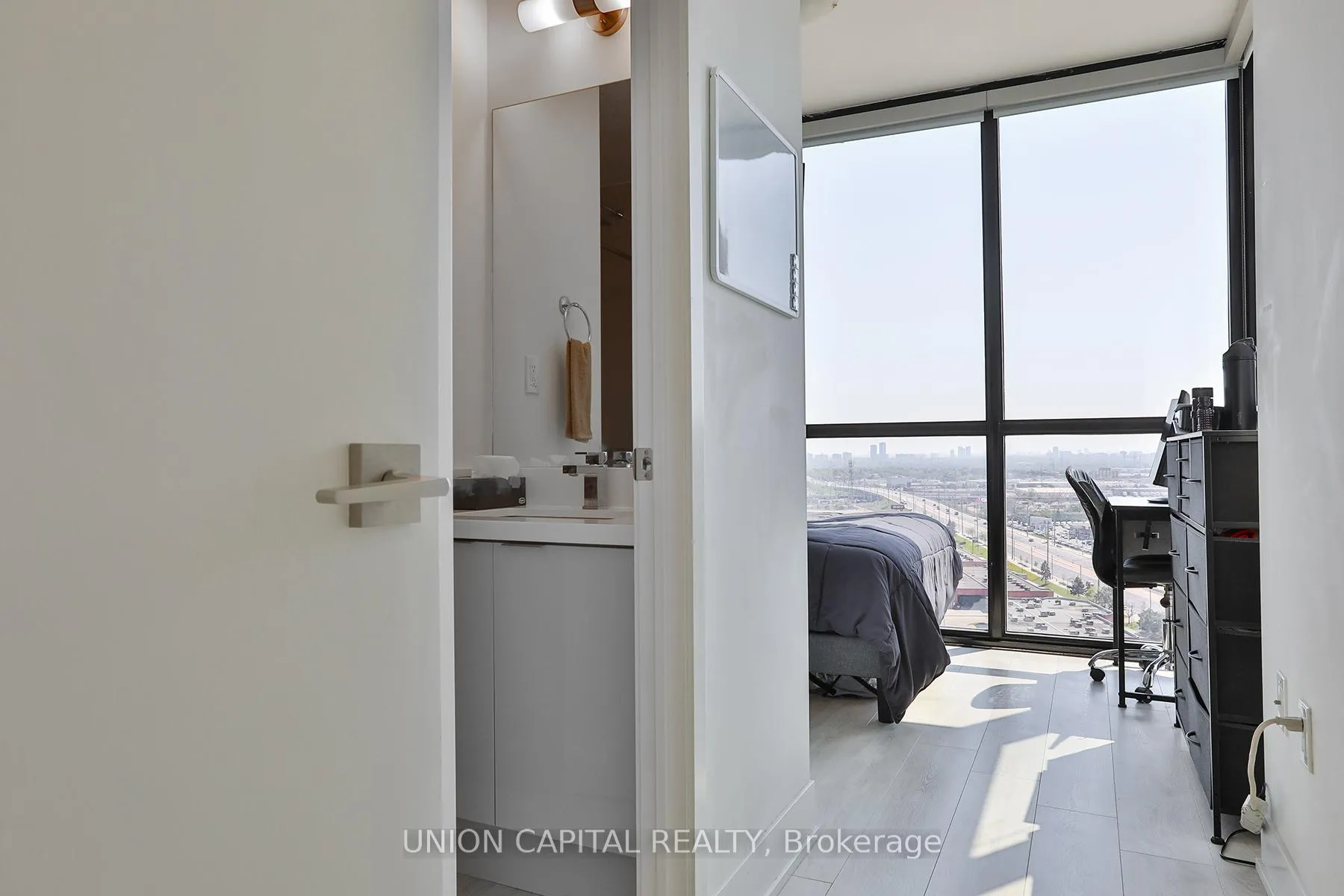 Photo 21 of Unit 1802, 2908 Highway 7 Road, Vaughan, Concord — HOMEH