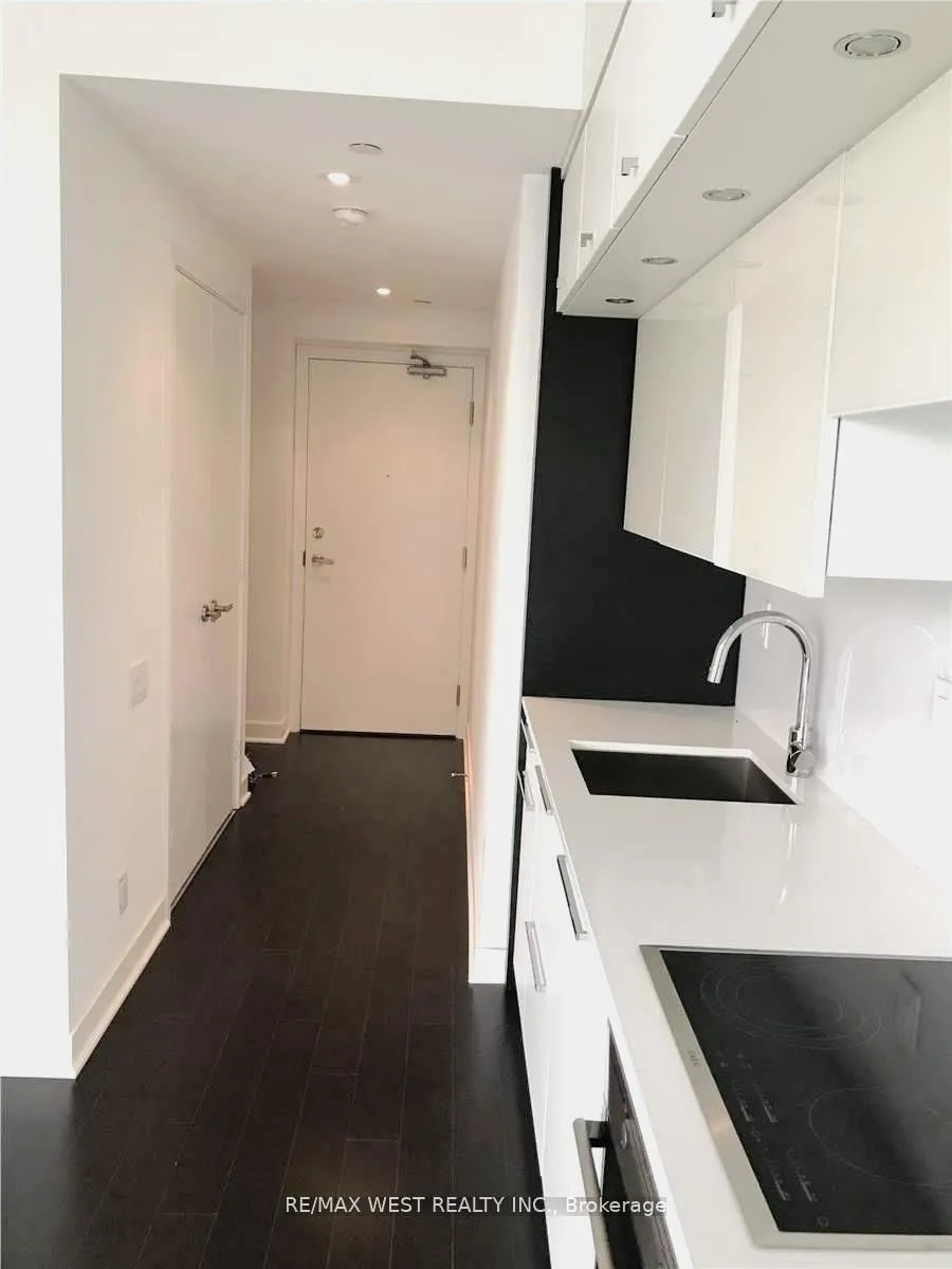 Photo 3 of Unit 1106, 15 Grenville Street, Toronto, Bay Street Corridor — HOMEH